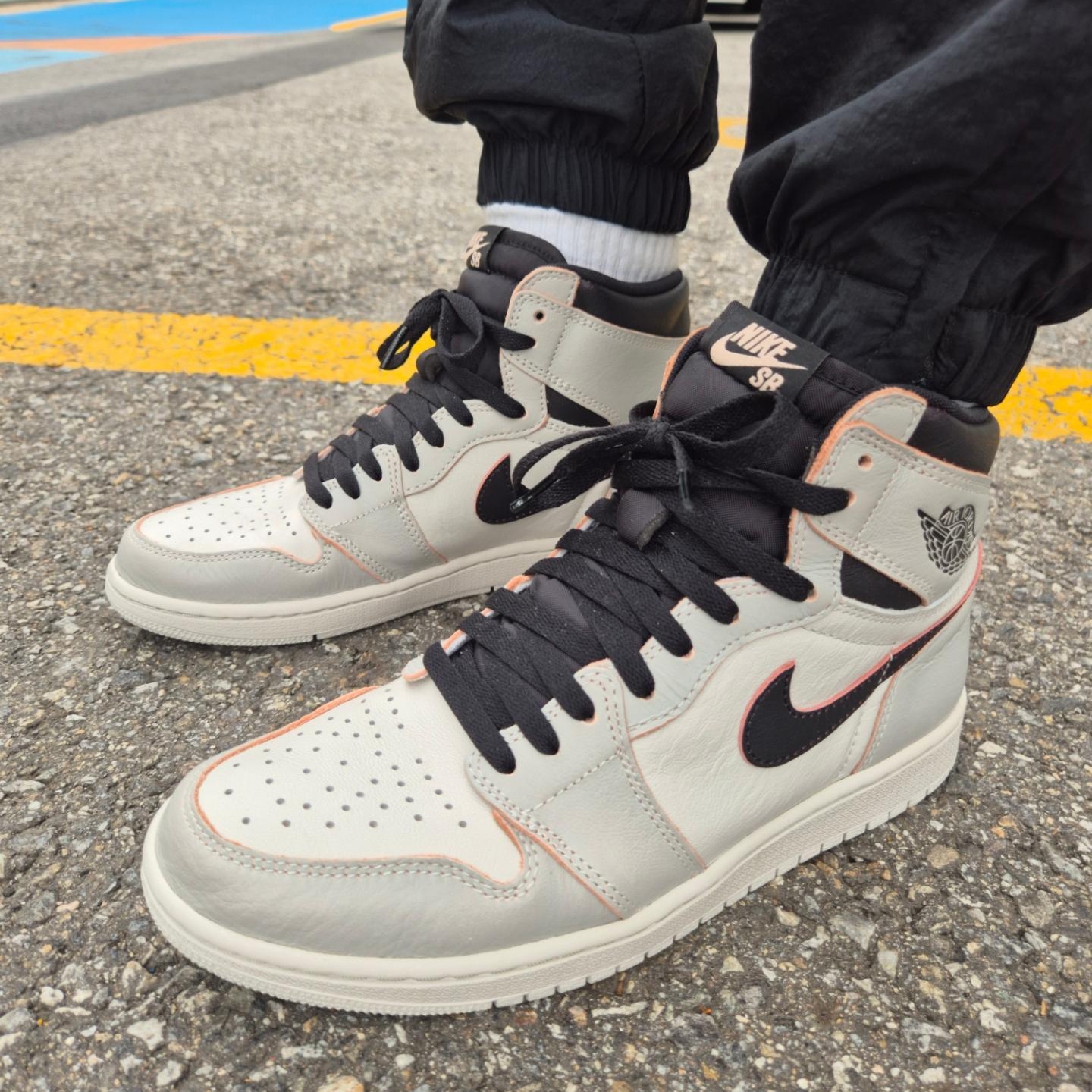 Jordan 1 Retro High Game Royal, Jordan 1 Retro High OG Defiant SB NYC to Paris 착용 스타일 - 6