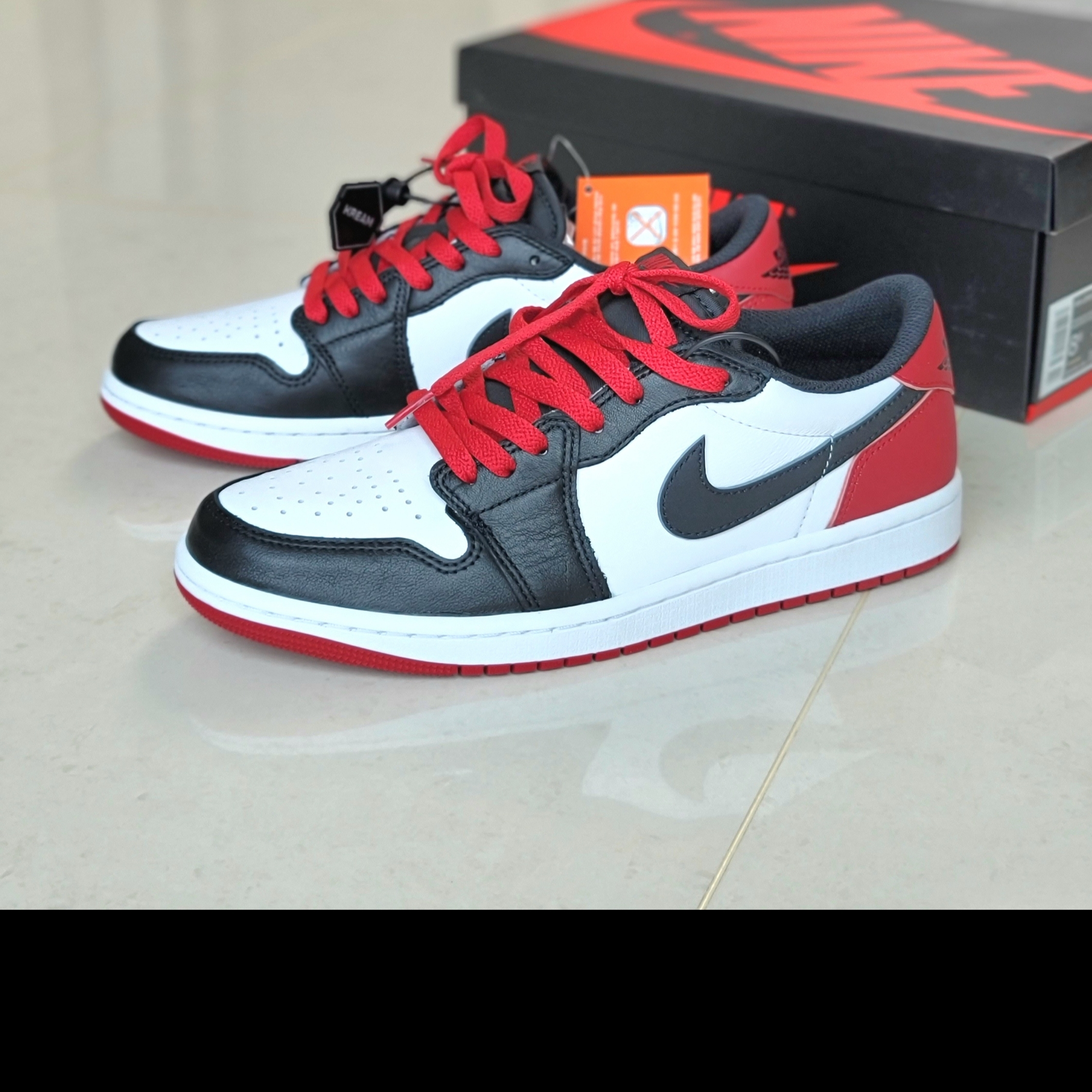 Jordan 1 Retro Low OG Black Toe 착용 스타일 - 6