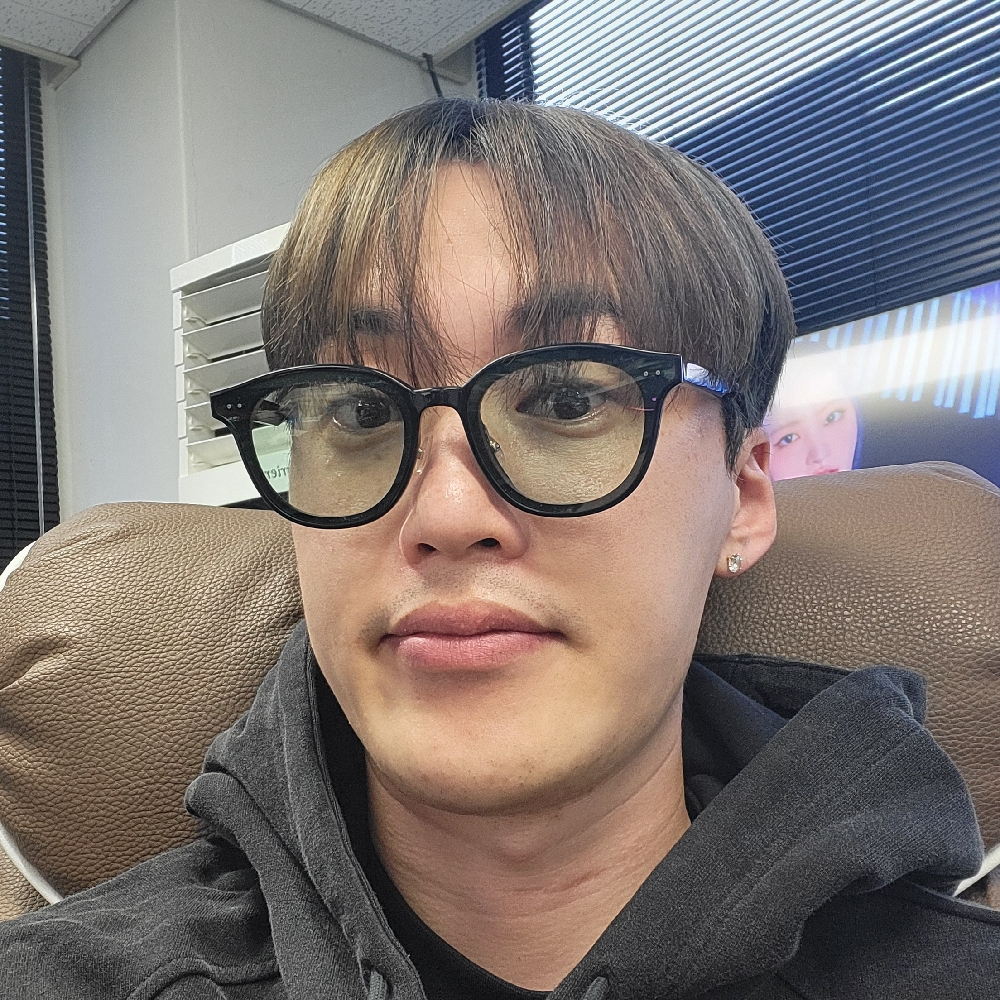KREAM 프로필 이미지