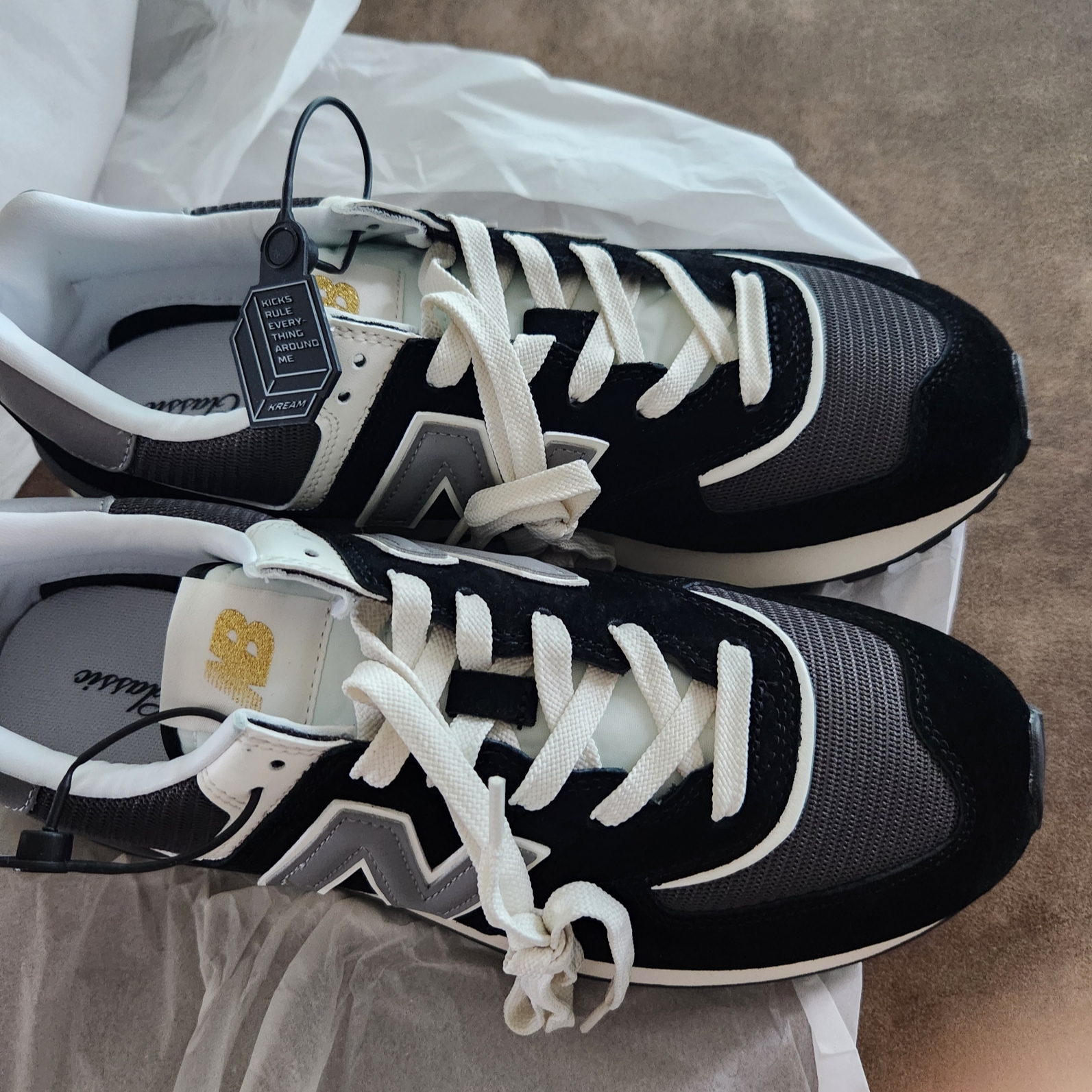 New Balance 574 Legacy Black 착용 스타일