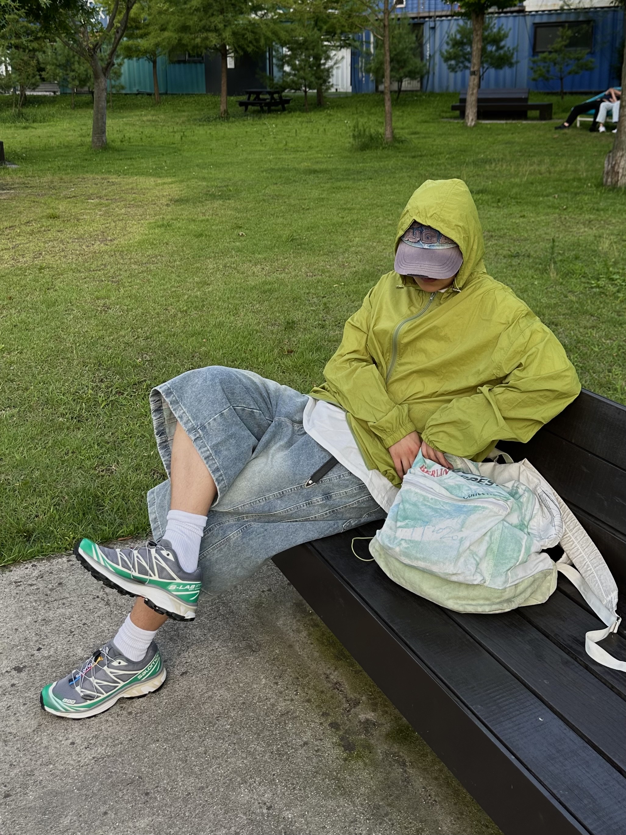 Salomon XT-6 Quiet Shade Deep Green 착용 스타일 - 1