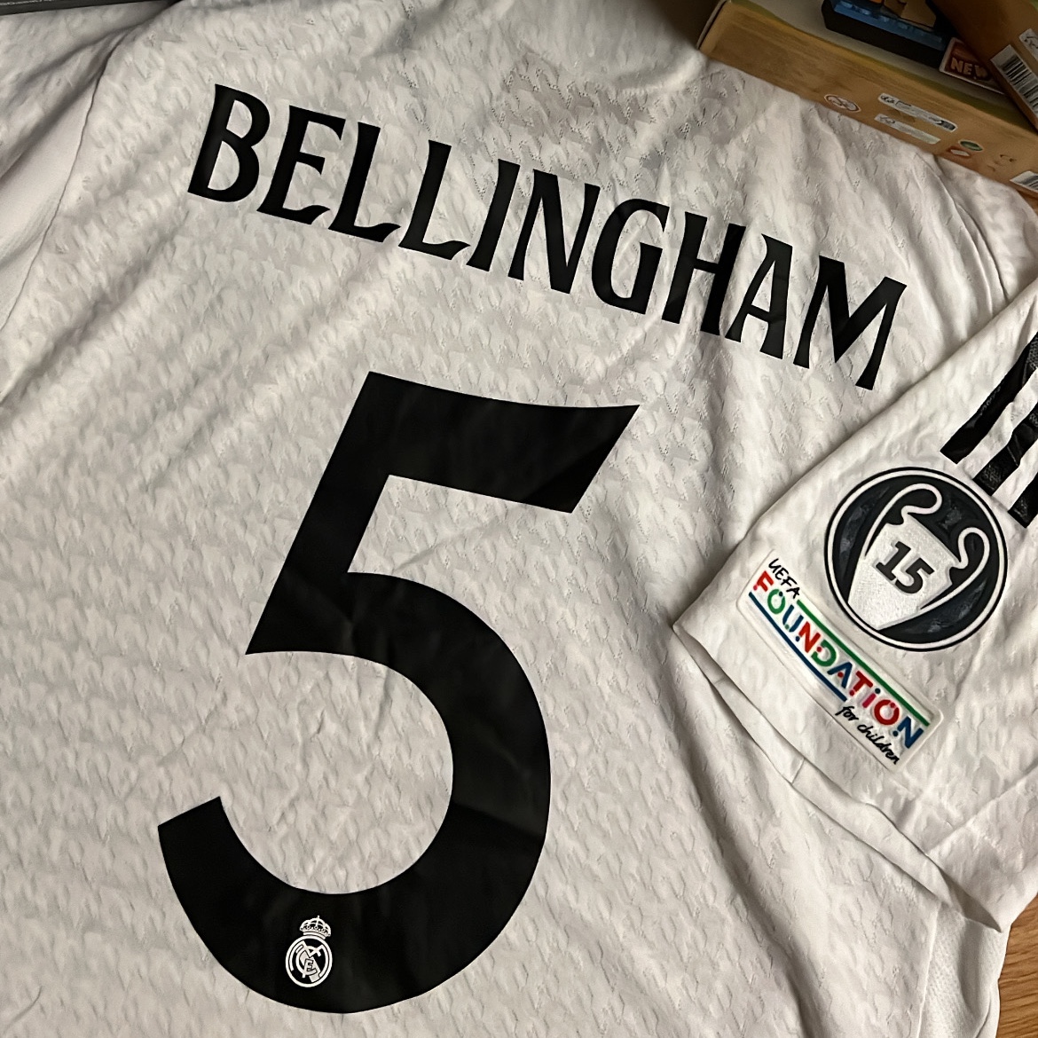 Adidas Real Madrid 2024/25 Home Authentic Jersey White - KR Sizing (Non Marking Ver.) 착용 스타일