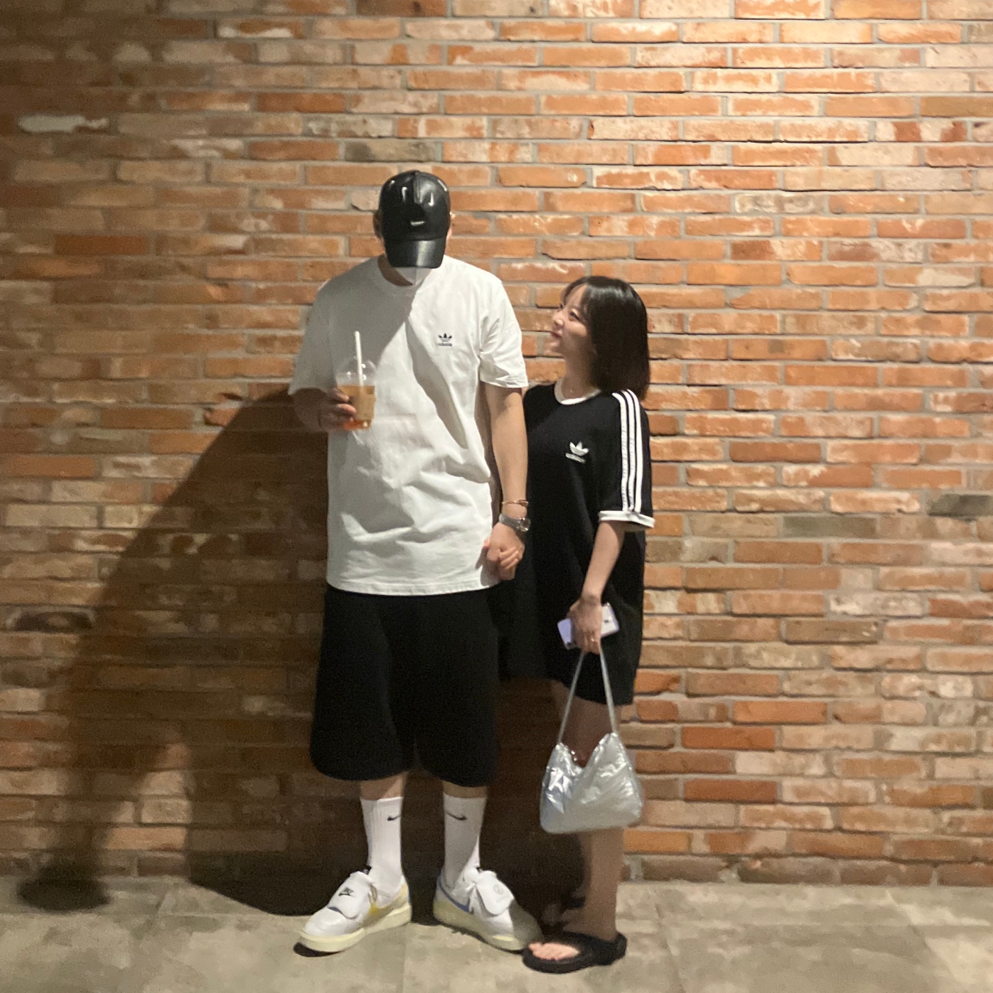 Adidas Adicolor Classics 3-Stripes T-Shirt Black - KR Sizing, Nike x Peaceminusone Kwondo1 White 착용 스타일