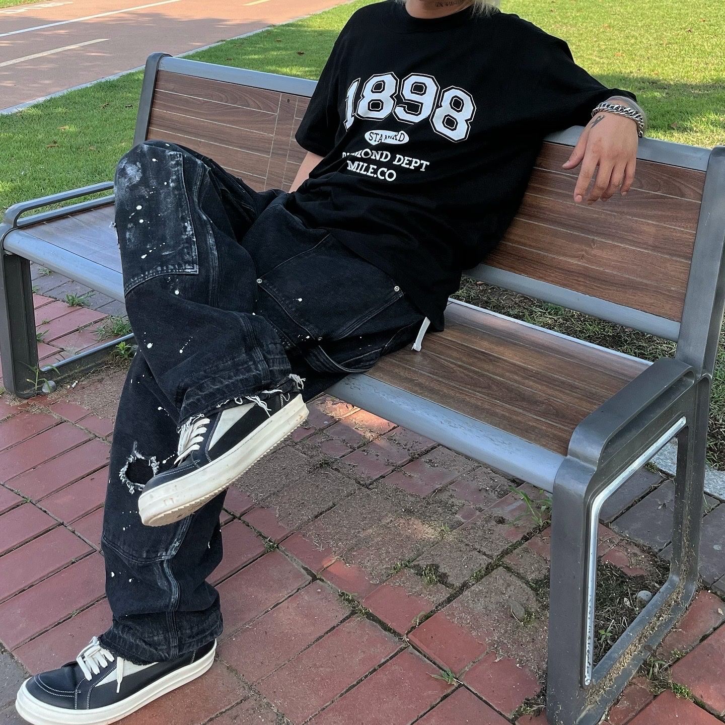 Rick Owens Lido Vintage Sneakers Black Milk, Wapworks Work Double Knee Carpenter Pants 착용 스타일 - 2