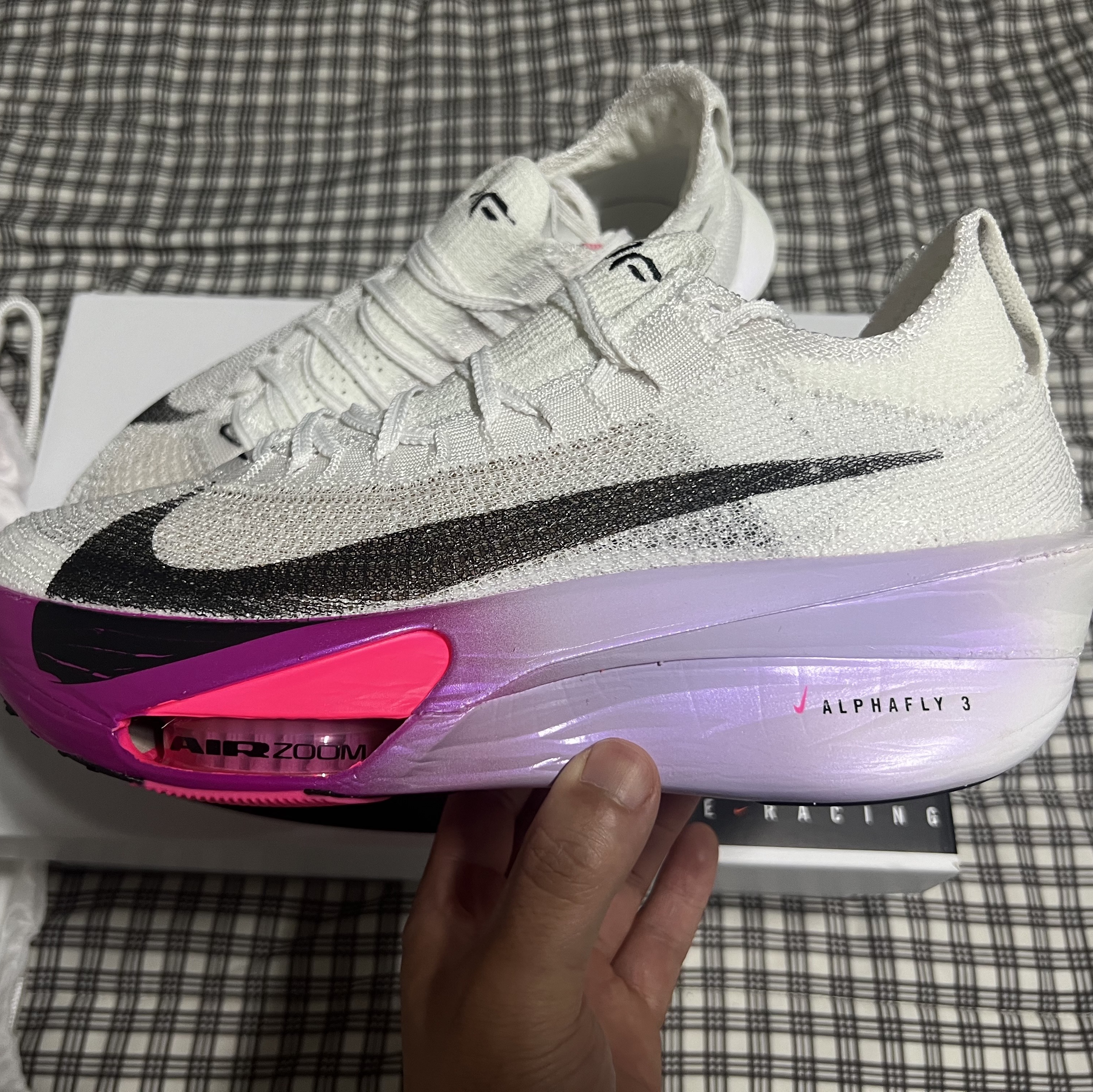 Nike Air Zoom Alphafly Next% 3 Hyper Pink 착용 스타일 - 4