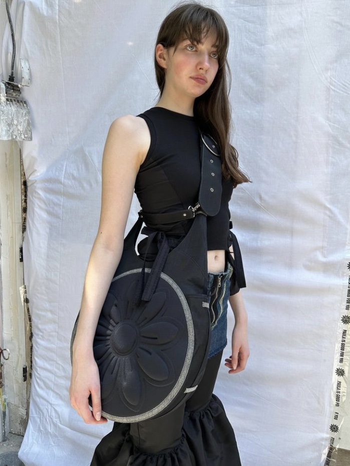 Paula Canovas Del Vas Women Pocket Jersey Top Black 착용 스타일 - 2