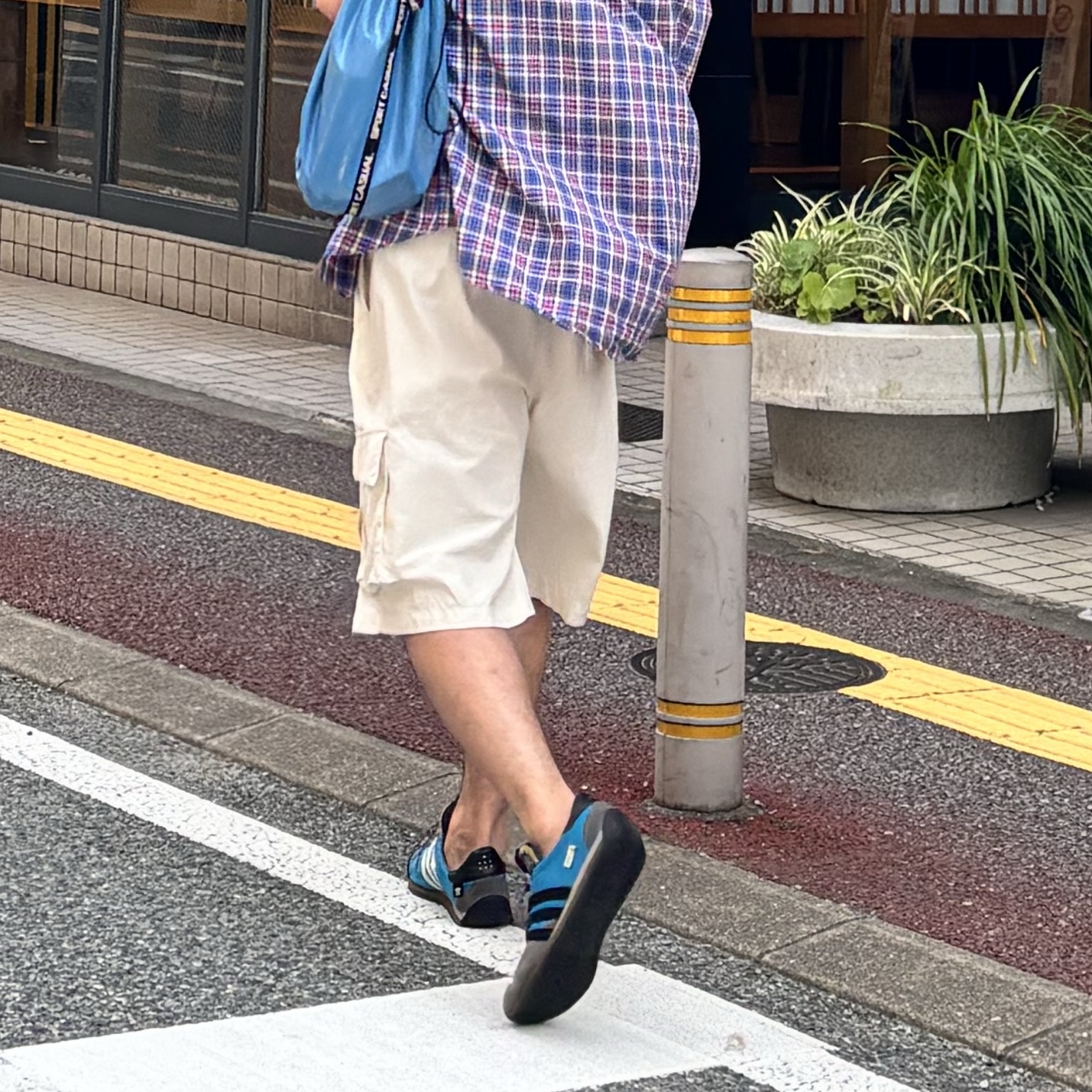 Adidas x Song for the Mute Country OG Active Teal Core Black, Heritage Floss Nylon Ripstop Washer Sports Bag Ocean Blue 착용 스타일