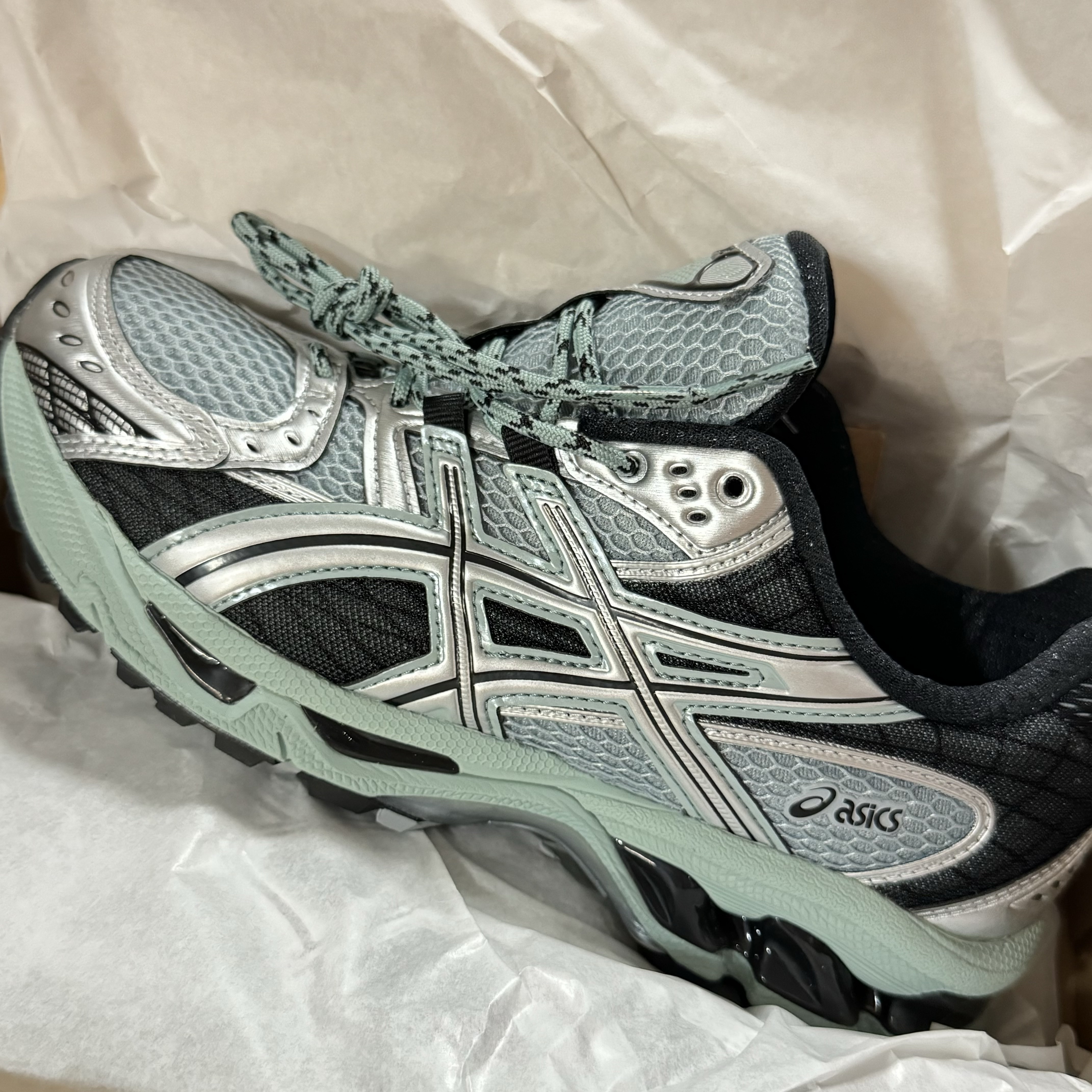 Asics Gel-Nimbus 10.1 Ocean Haze Pure Silver 착용 스타일