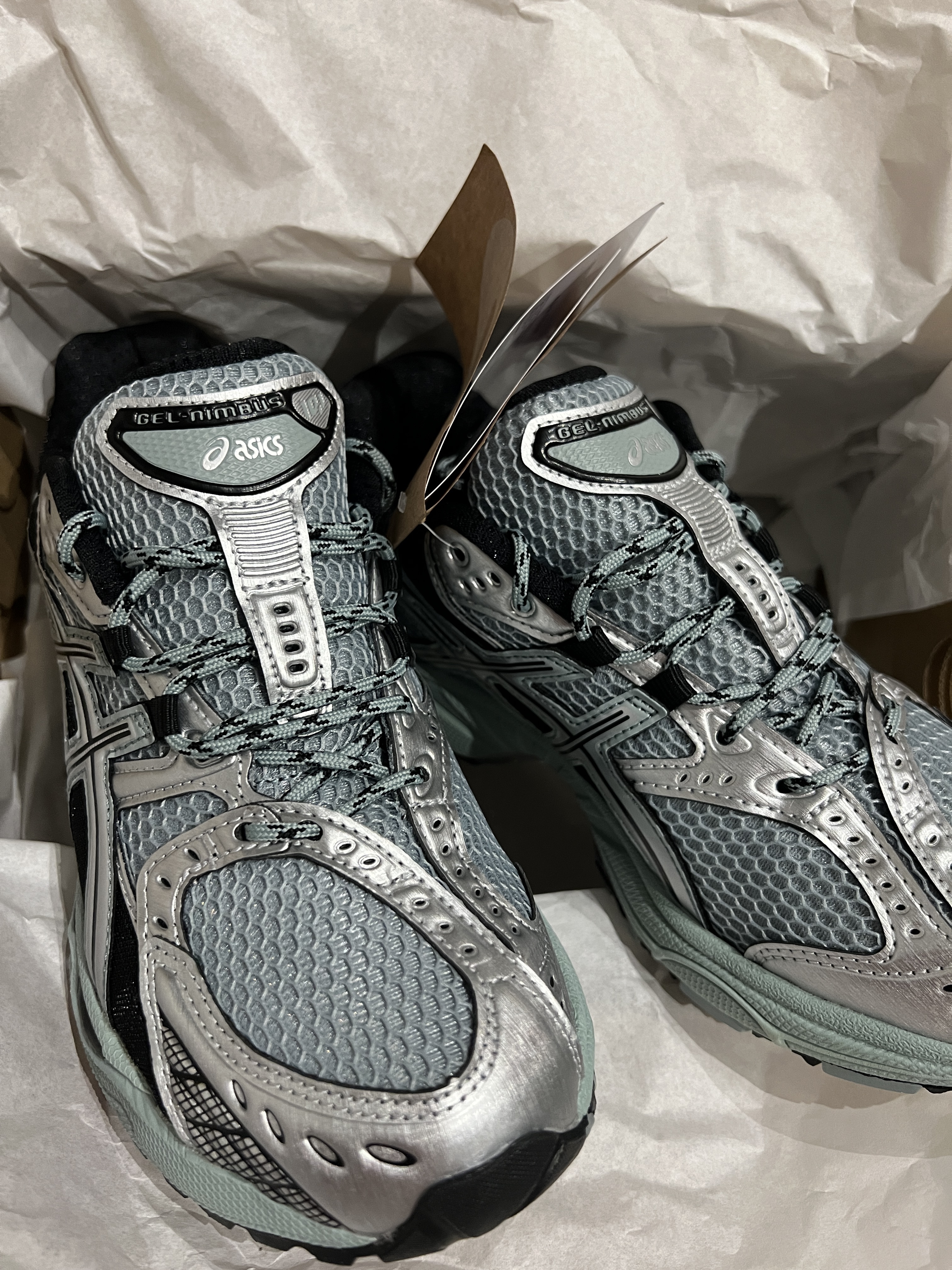 Asics Gel-Nimbus 10.1 Ocean Haze Pure Silver 착용 스타일 - 1
