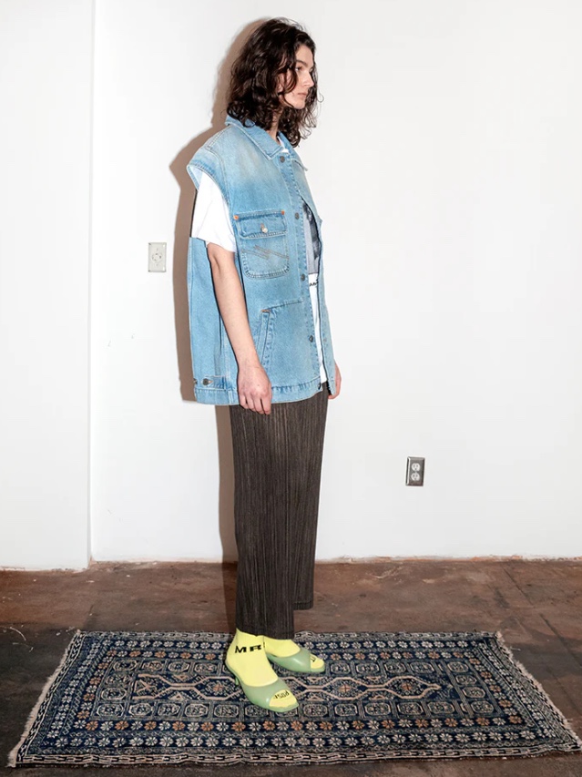 Martine Rose Denim Gilet Bleached Wash 착용 스타일 - 3