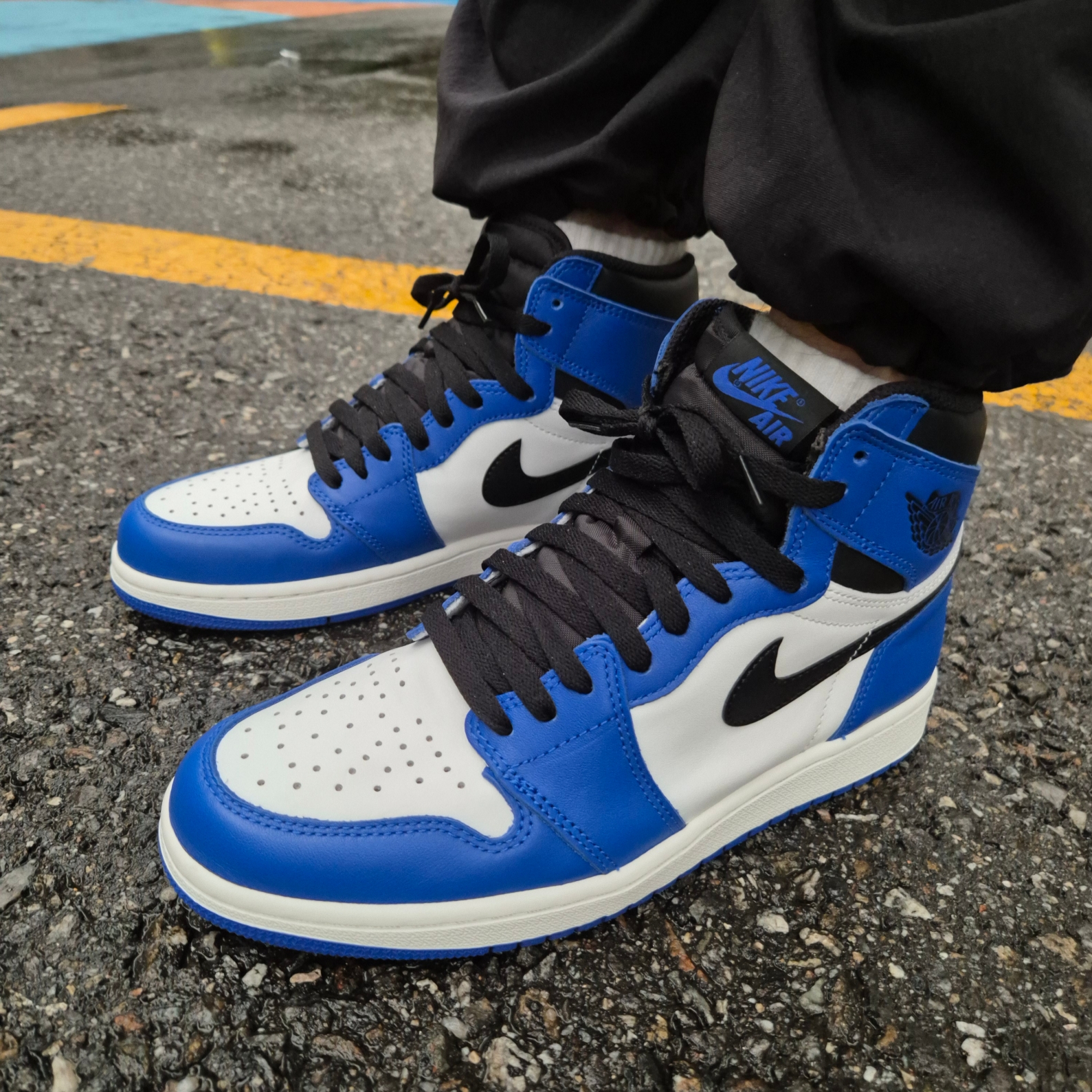 Jordan 1 Retro High Game Royal, Jordan 1 Retro High OG Defiant SB NYC to Paris 착용 스타일 - 5