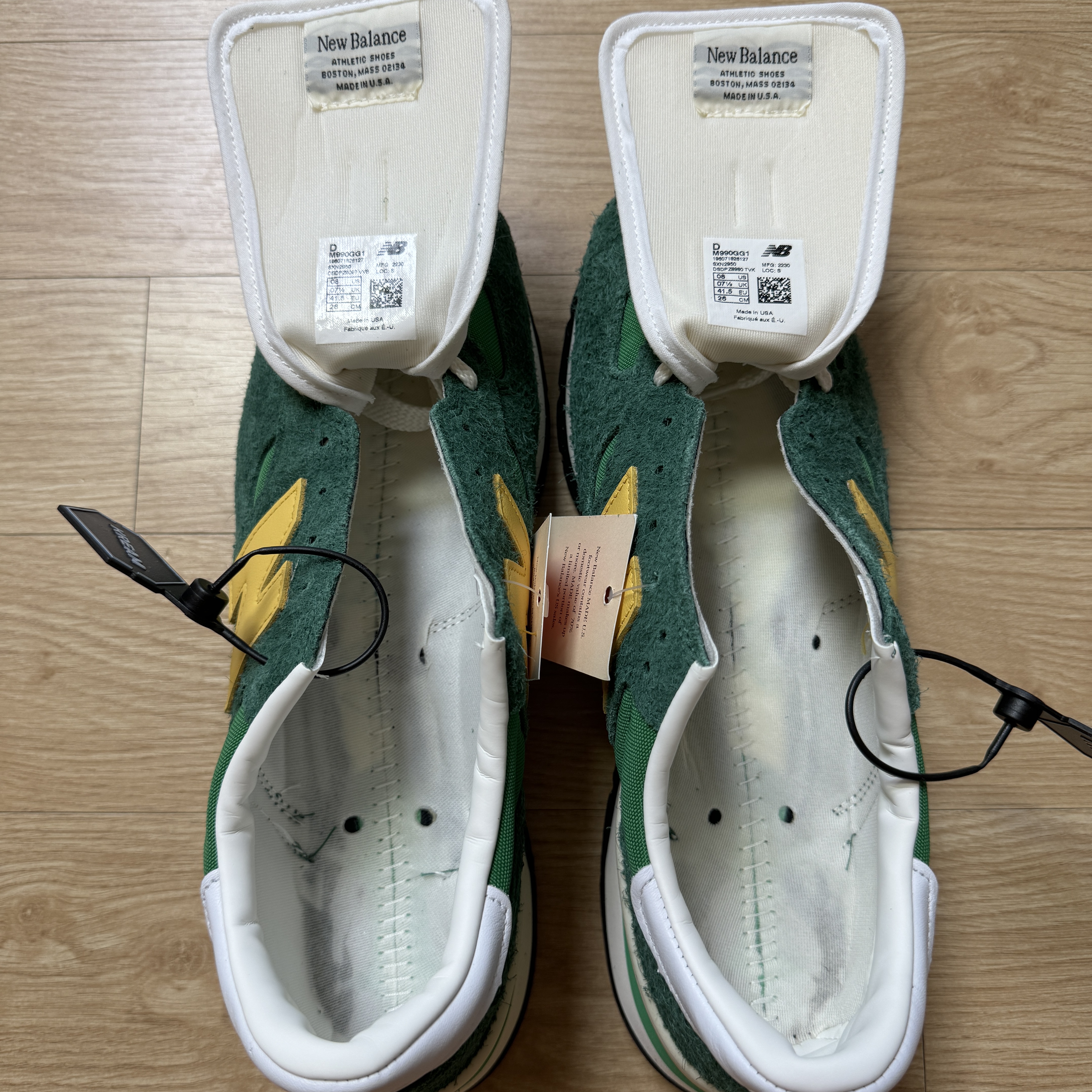 New Balance 990v1 Made in USA Green Gold 착용 스타일 - 8