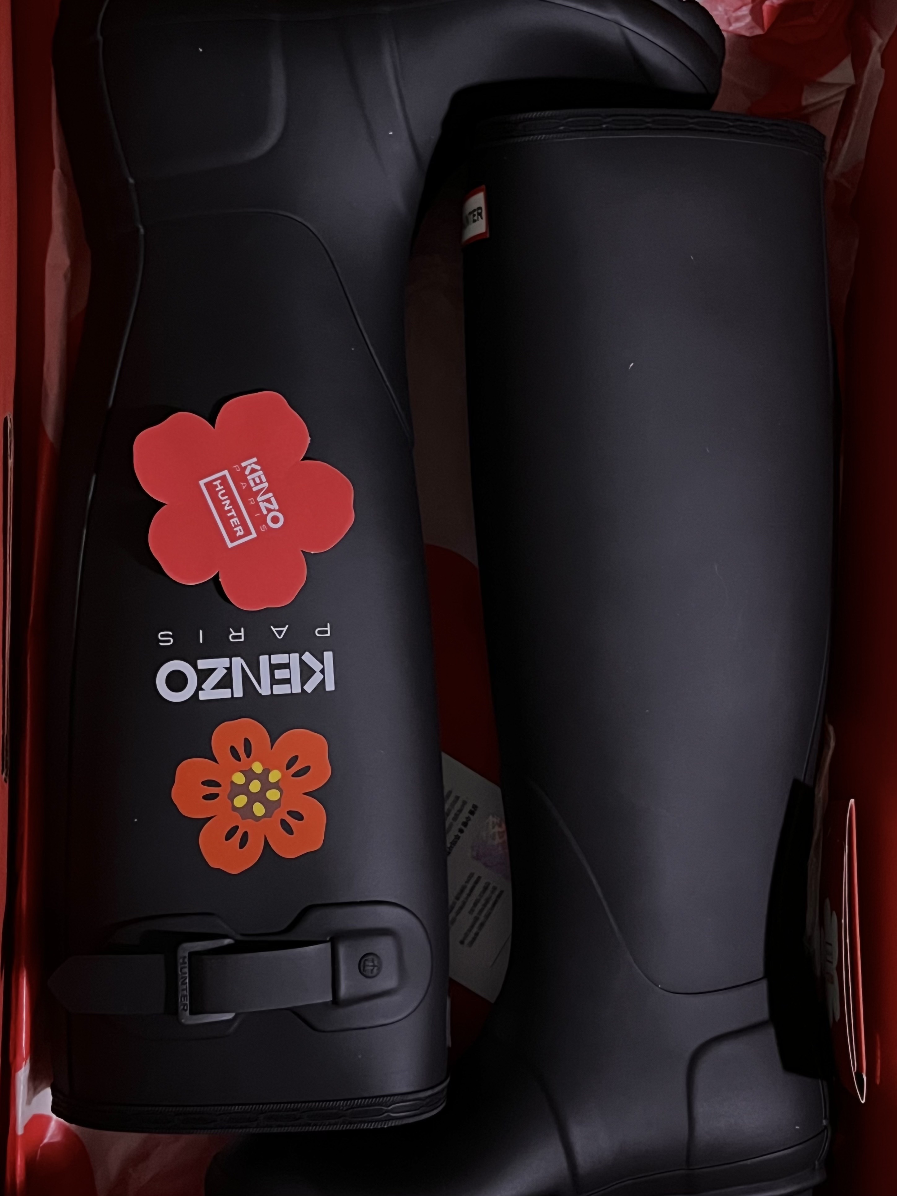 (W) Hunter x Kenzo Wellington Boots Black 착용 스타일 - 2