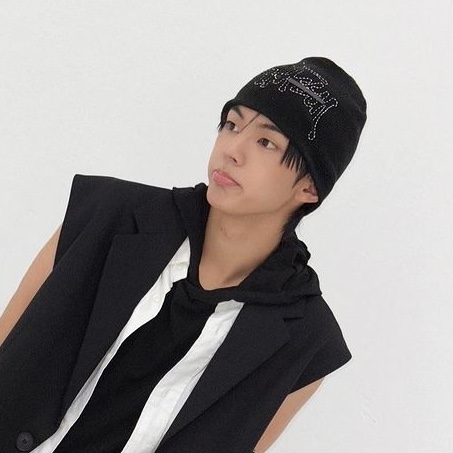 Stussy Skullcap Basic Logo Stitch Black 착용 스타일 - 3