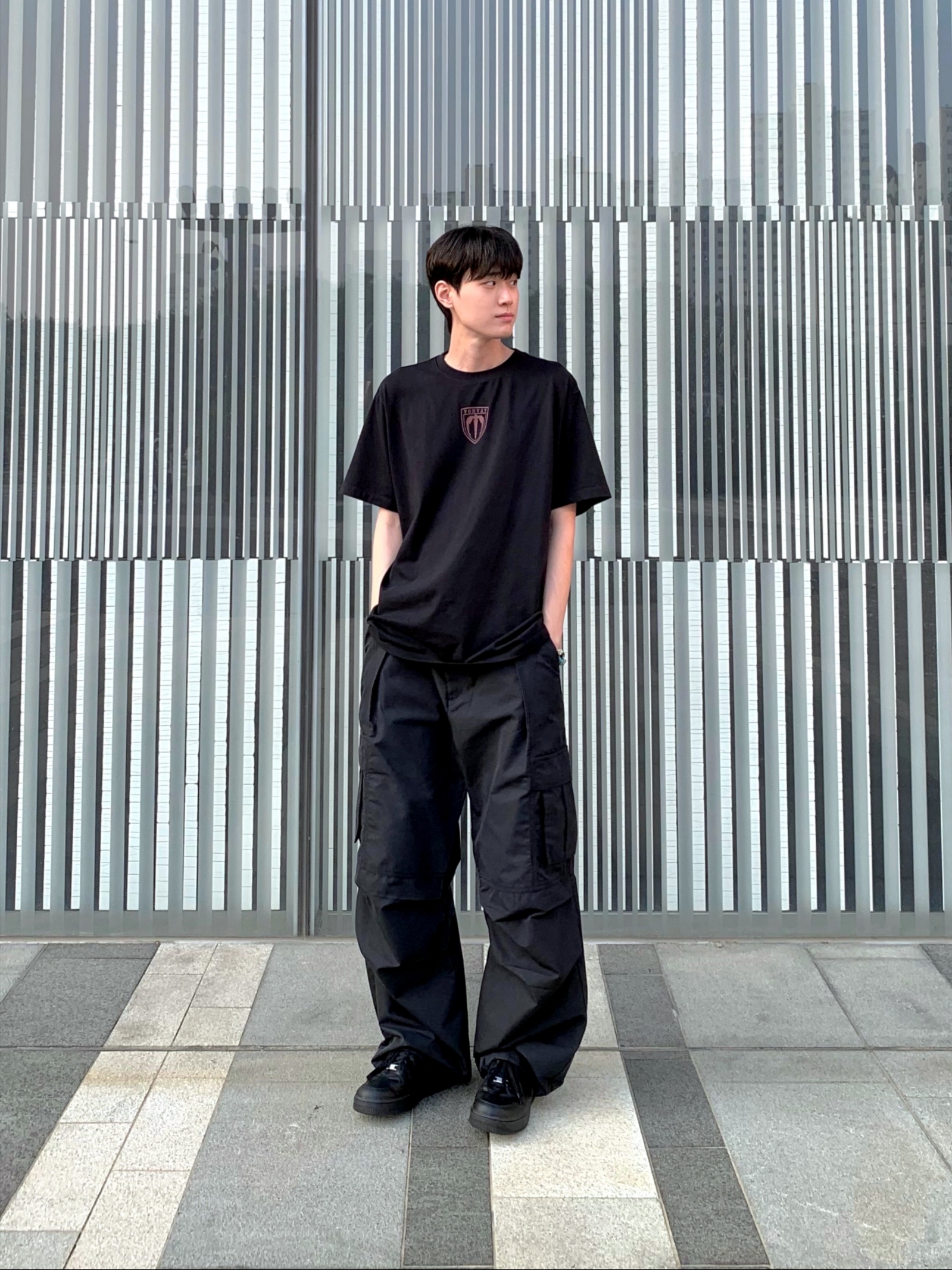 Nike x Supreme Air Force 1 Low Black 착용 스타일 - 1