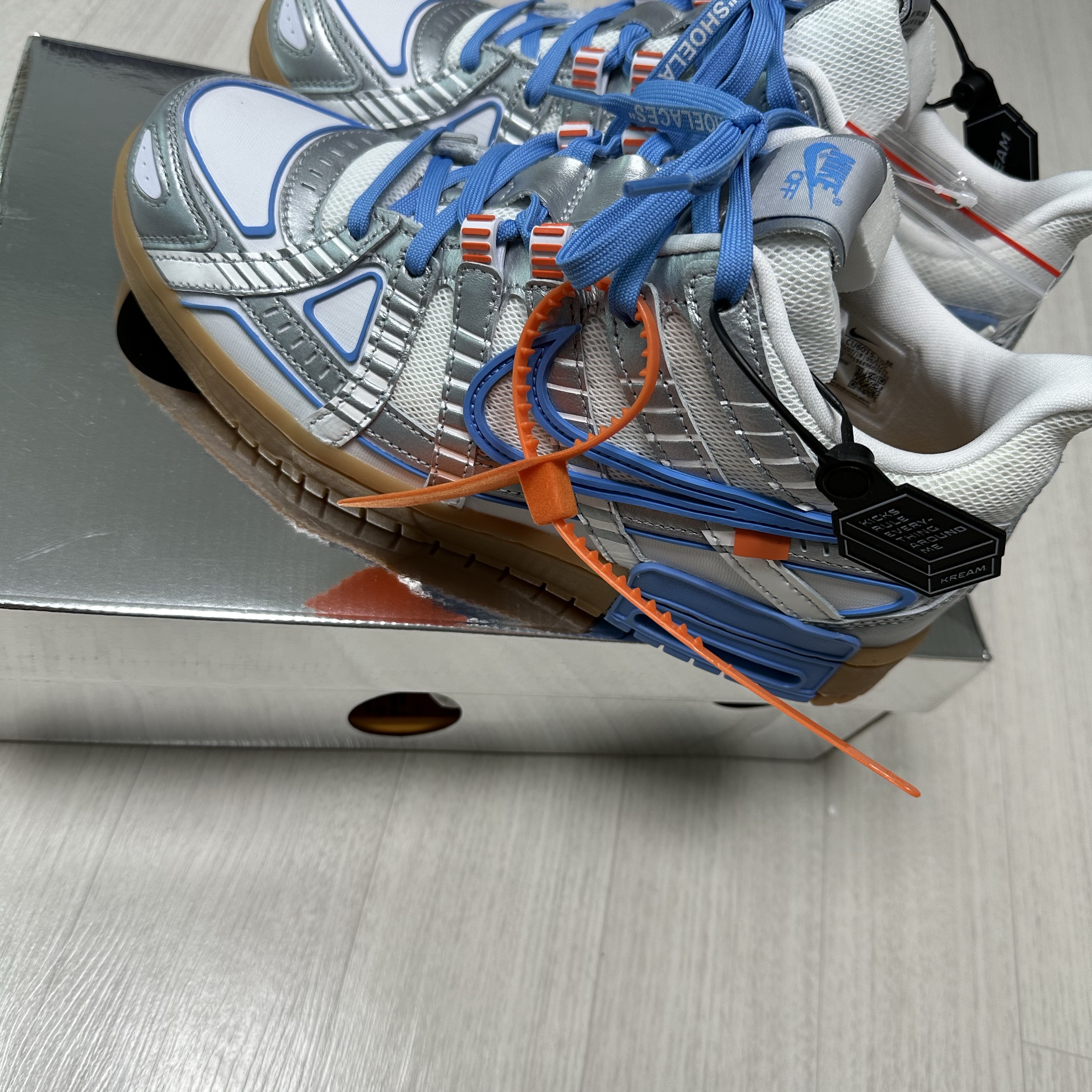 Nike x Off-White Air Rubber Dunk University Blue 착용 스타일 - 2