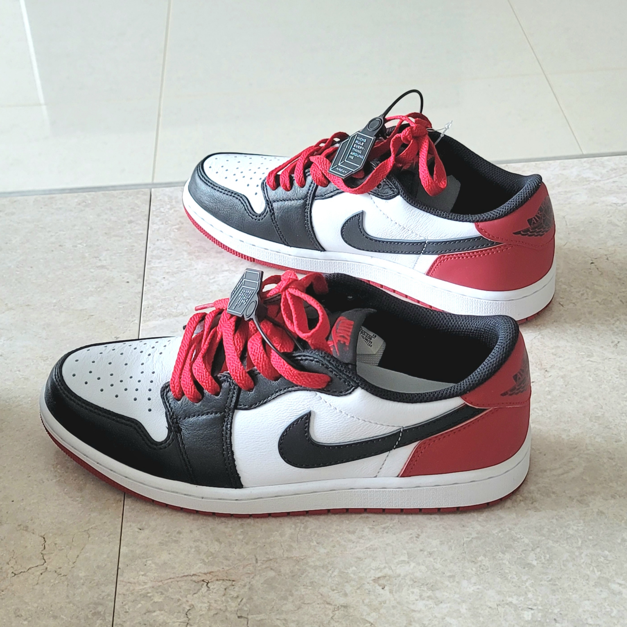 Jordan 1 Retro Low OG Black Toe 착용 스타일 - 8