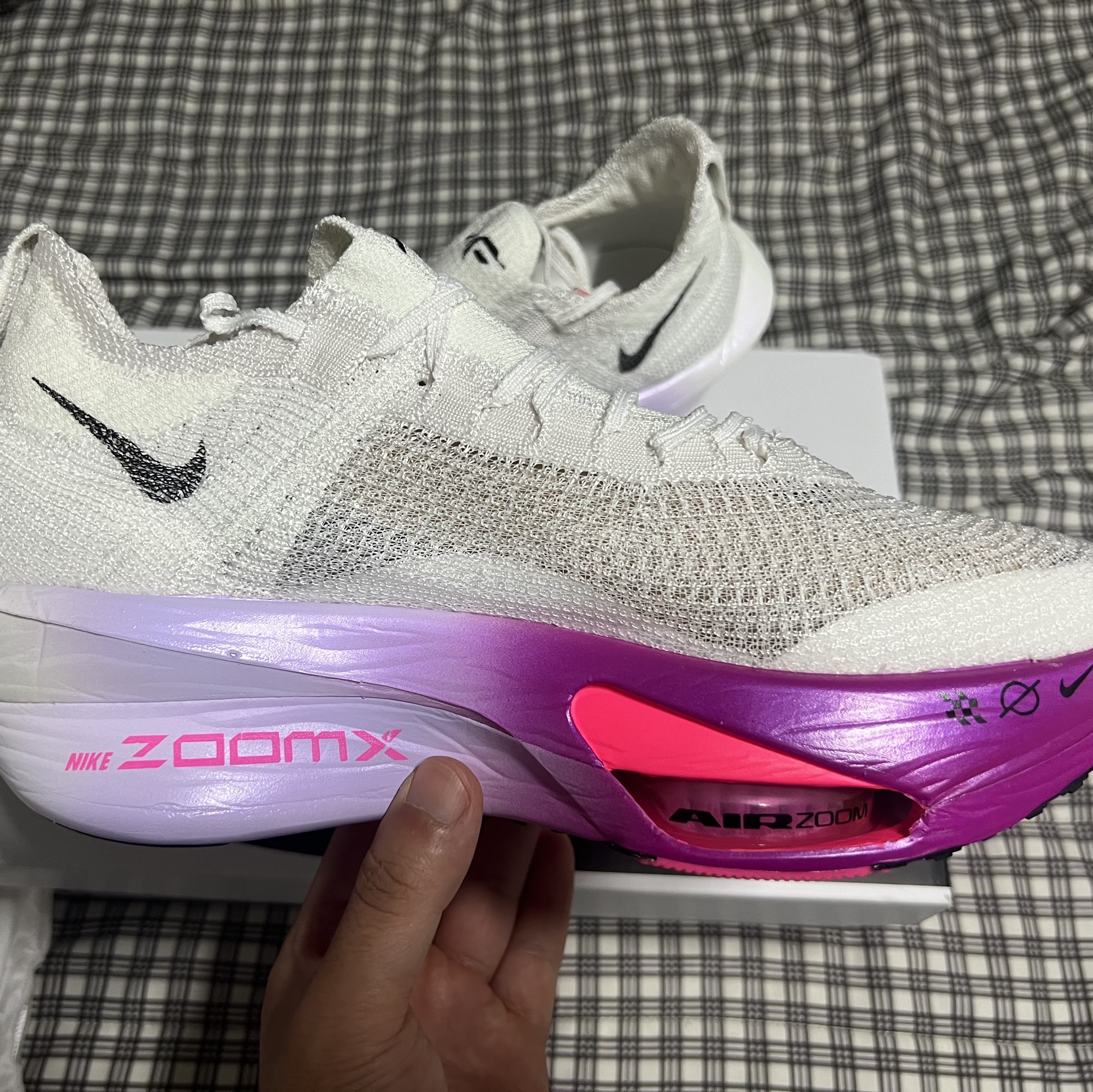 Nike Air Zoom Alphafly Next% 3 Hyper Pink 착용 스타일 - 5