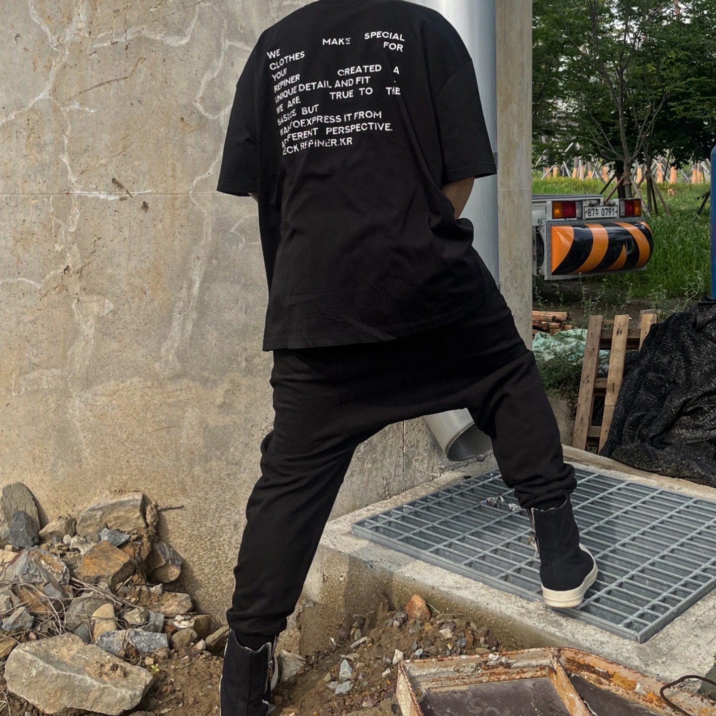 Rick Owens Drkshdw Calf Leather Penta Sneakers Black Milk White 착용 스타일 - 5