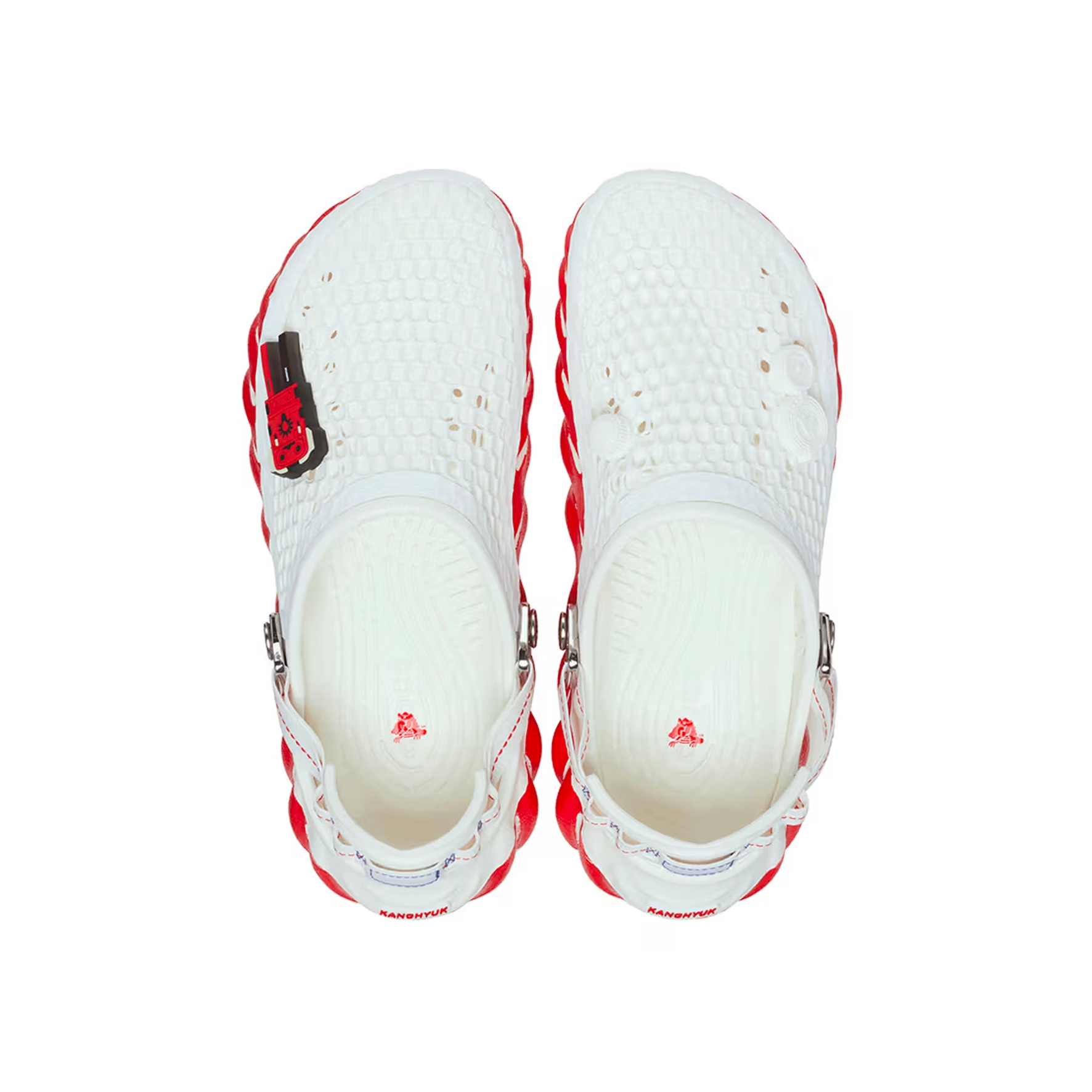 Crocs x Kanghyuk Echo Clog White Red 착용 스타일 - 4