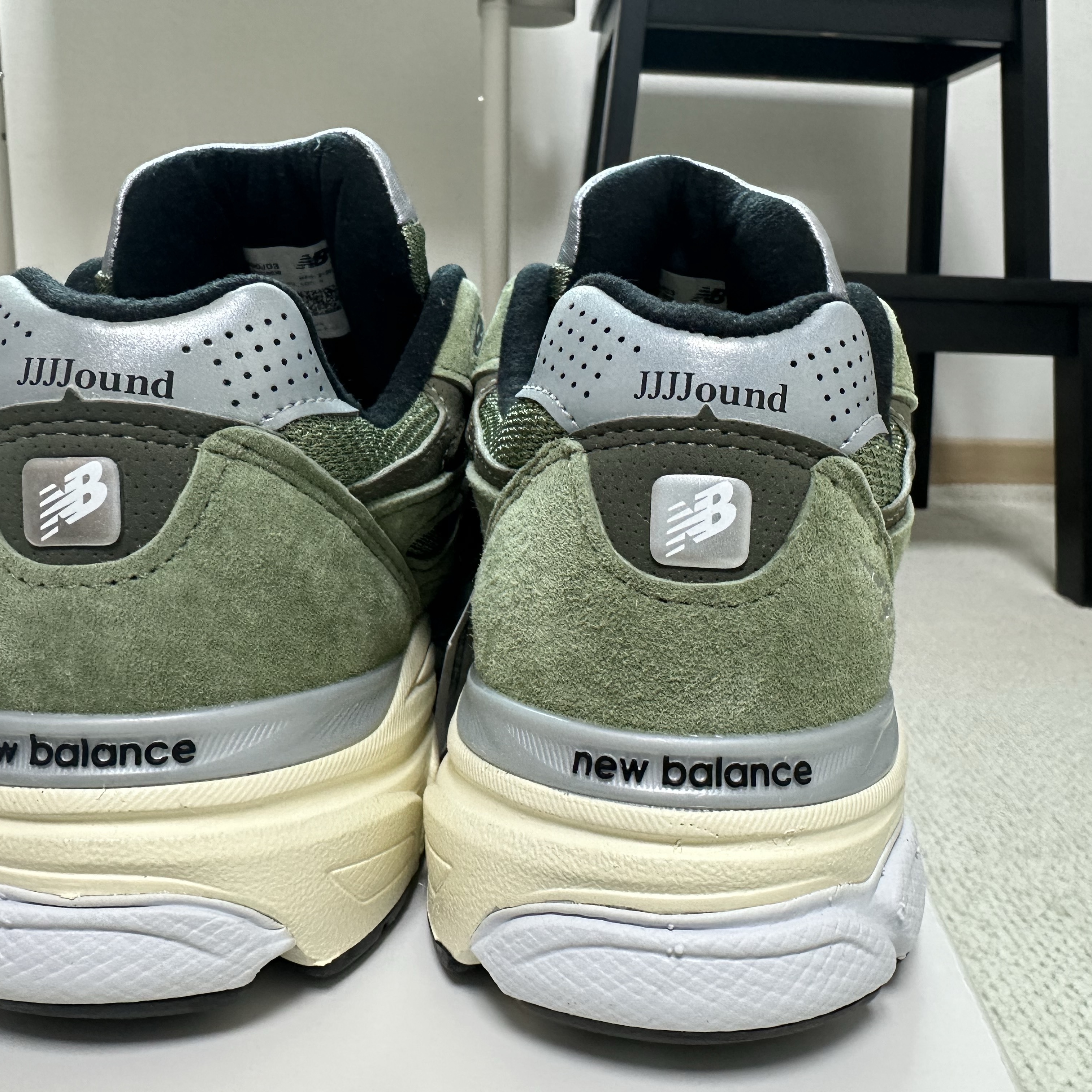 New Balance x JJJJound 990v3 Olive, New Balance x JJJJound 2002R Storm Blue 착용 스타일 - 3