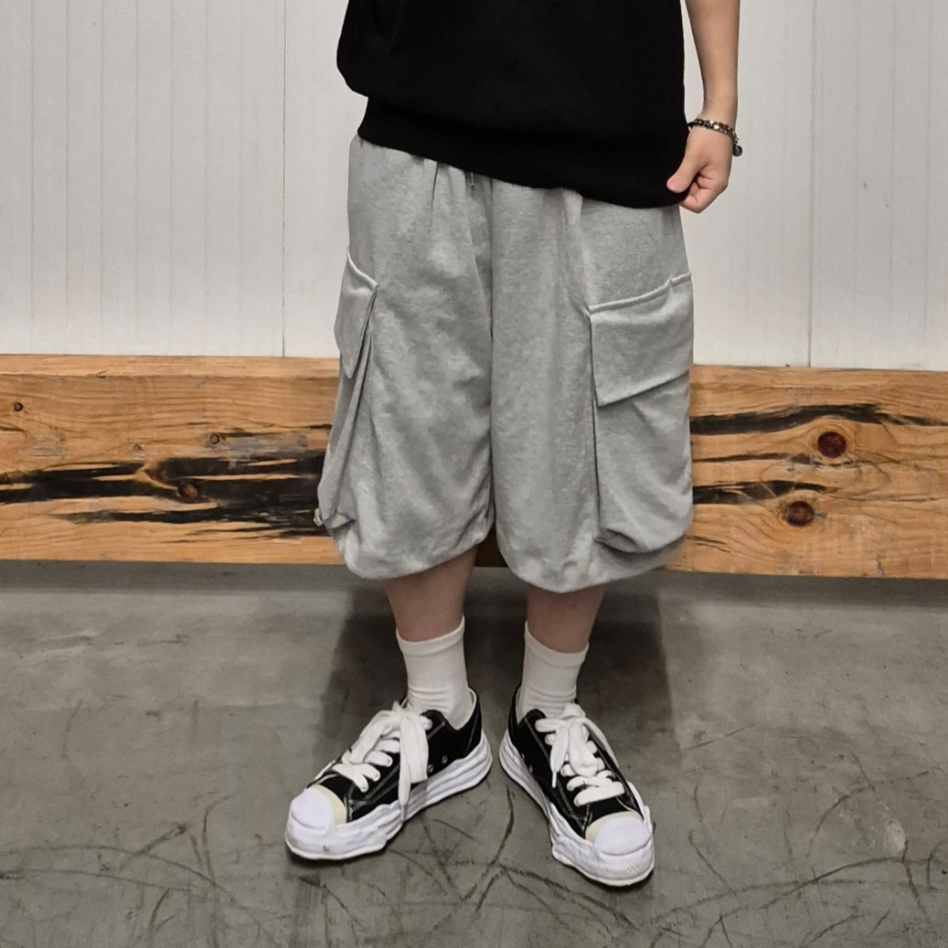 Maison Mihara Yasuhiro Peterson OG Sole Canvas Low Sneakers Black, Maison Mihara Yasuhiro Hank OG Sole Canvas Low-top Sneakers Black 착용 스타일 - 4