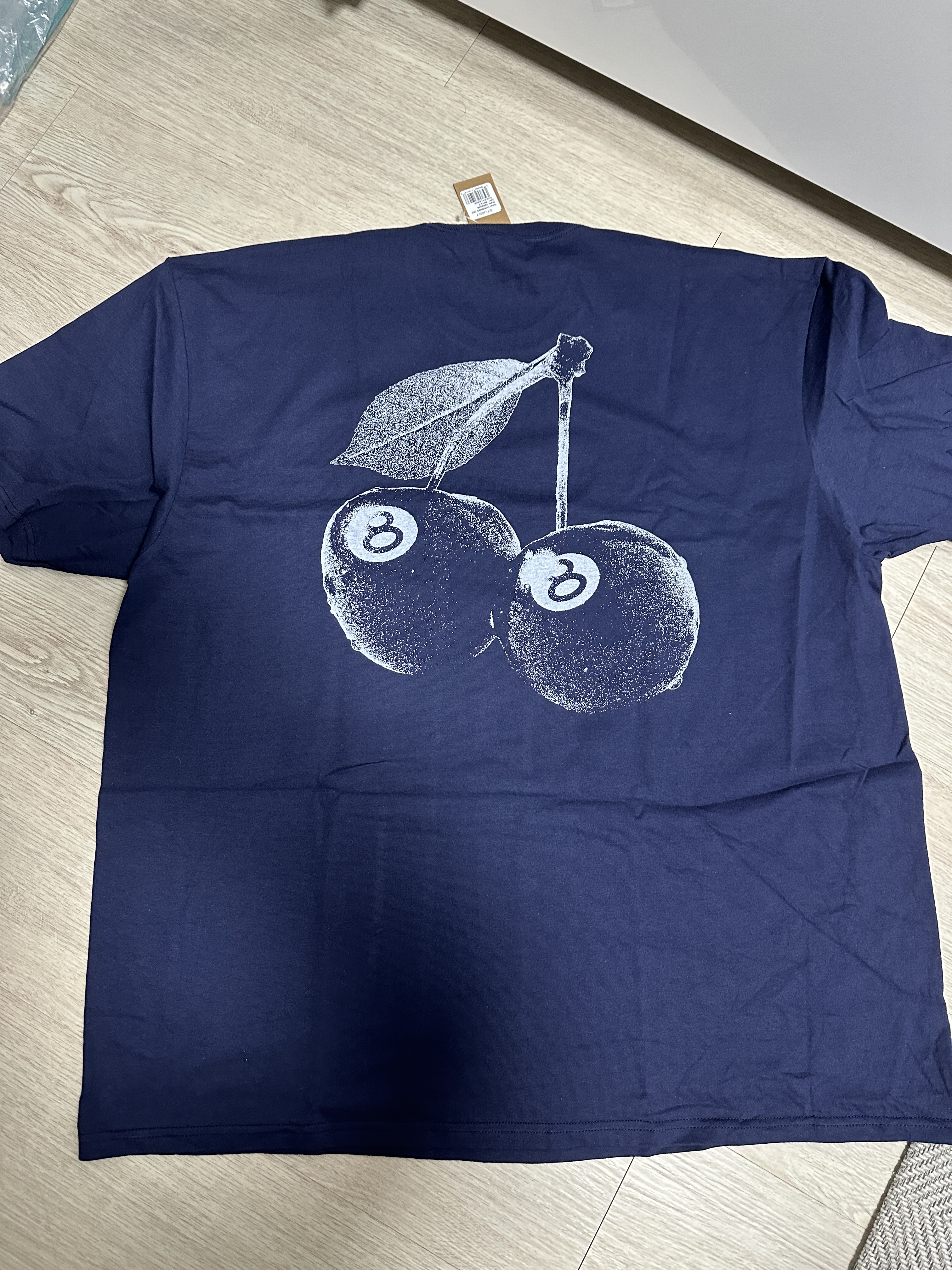 Stussy Cherries T-Shirt Navy 착용 스타일