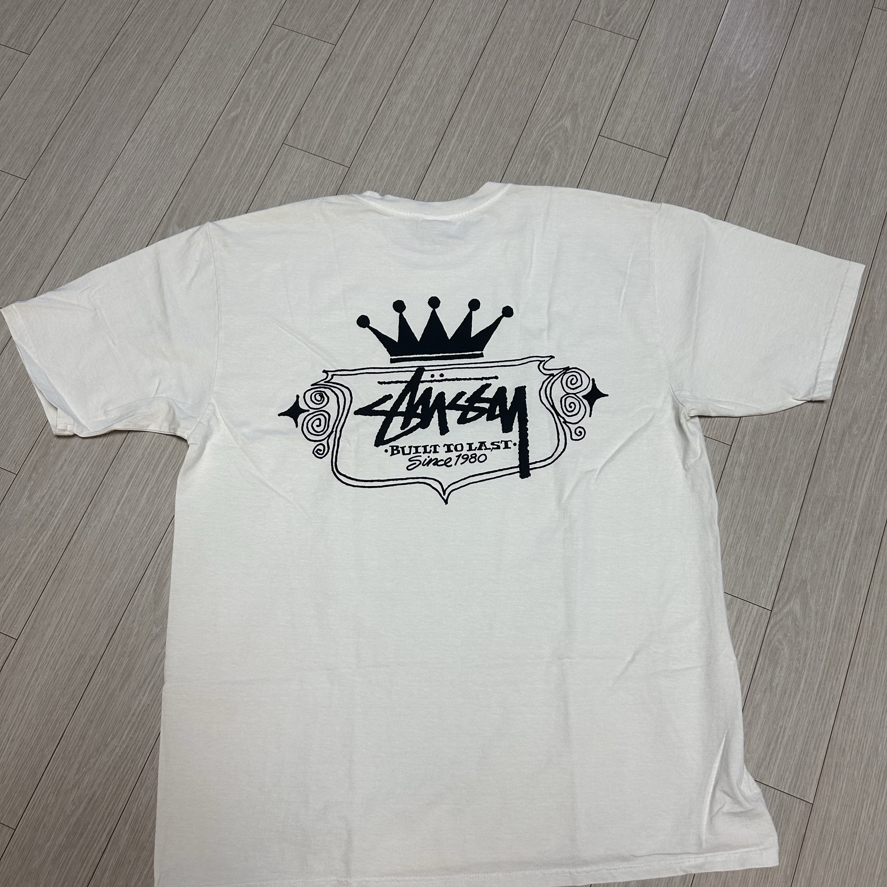 Stussy Built To Last Pigment Dyed T-Shirt Natural, Nike x Stussy Shorts Black (FJ9167-010) 착용 스타일 - 1