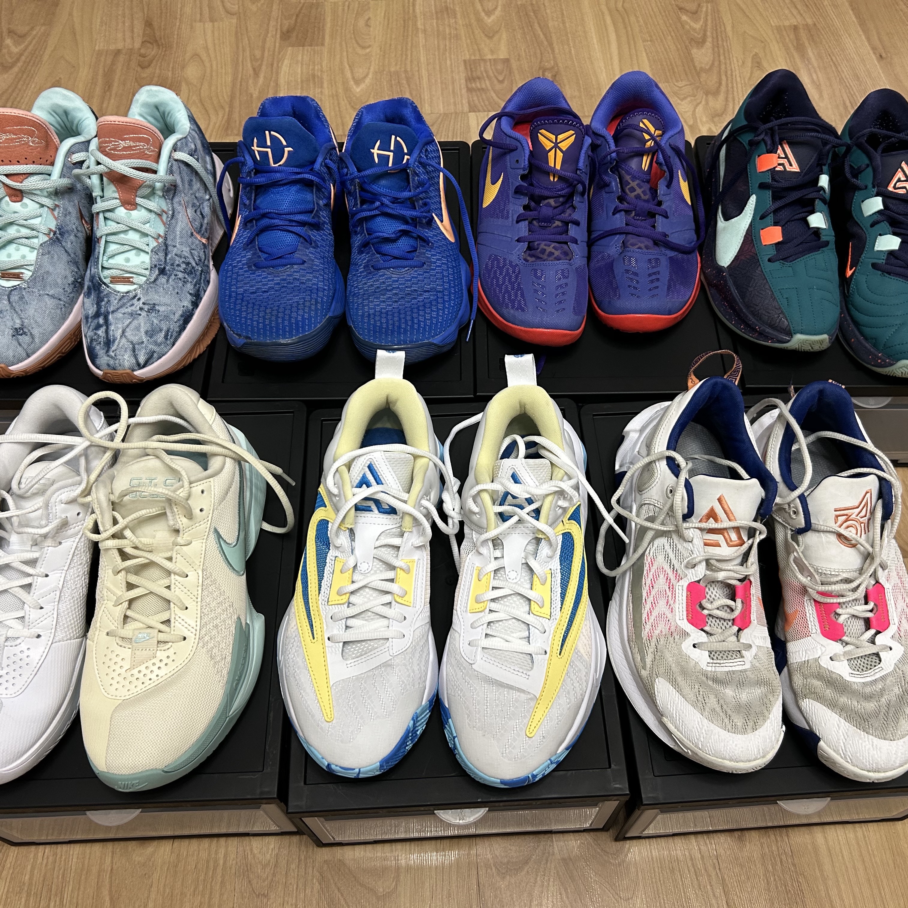 Nike Giannis Immortality 3 EP White Light Photo Blue, Nike Giannis Immortality 2 White Deep Royal 착용 스타일 - 2