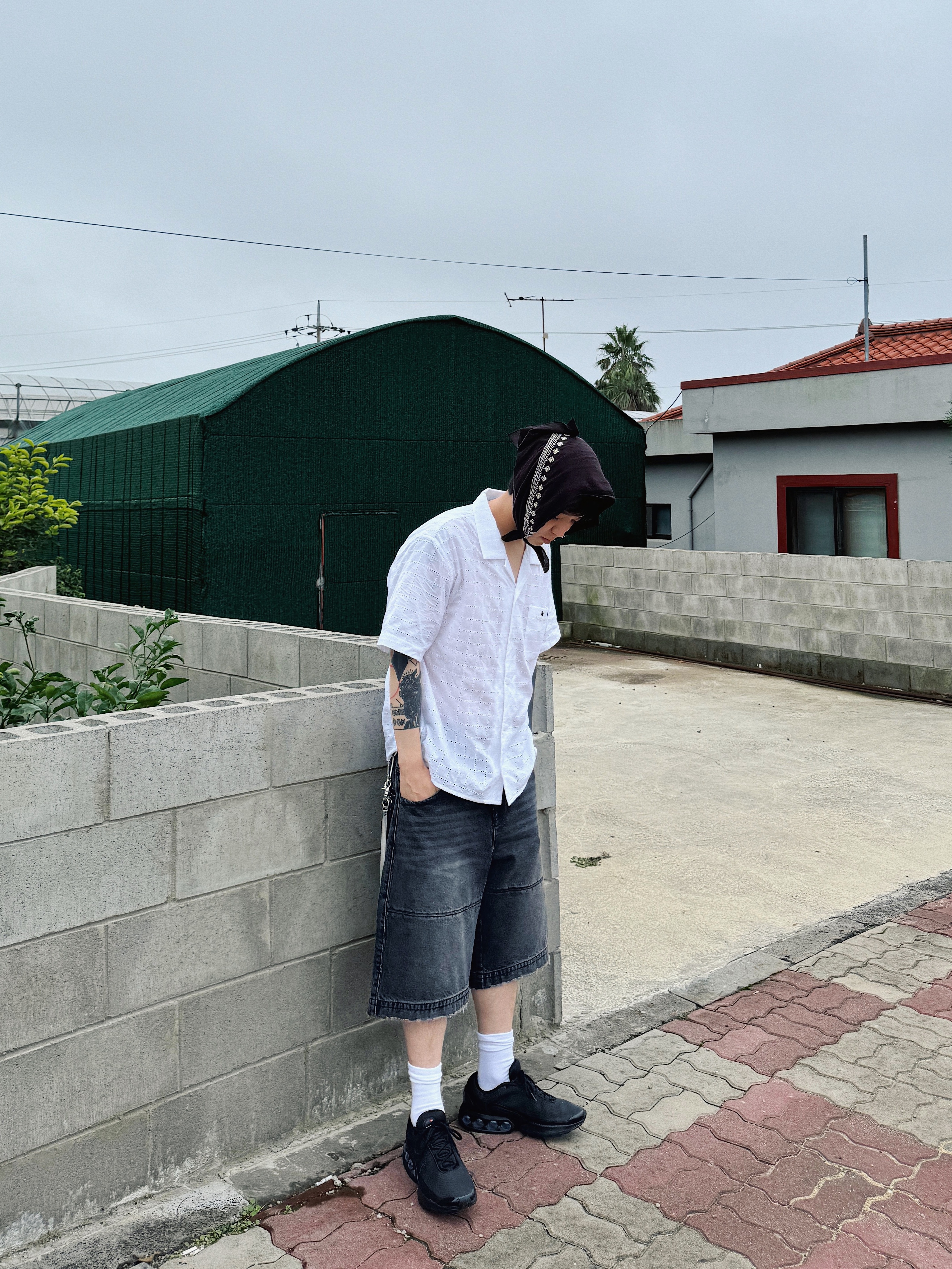 STU Dandelion Embroidery Shirt White, STU Flowery Embroidery Shirt Off-white 착용 스타일 - 6