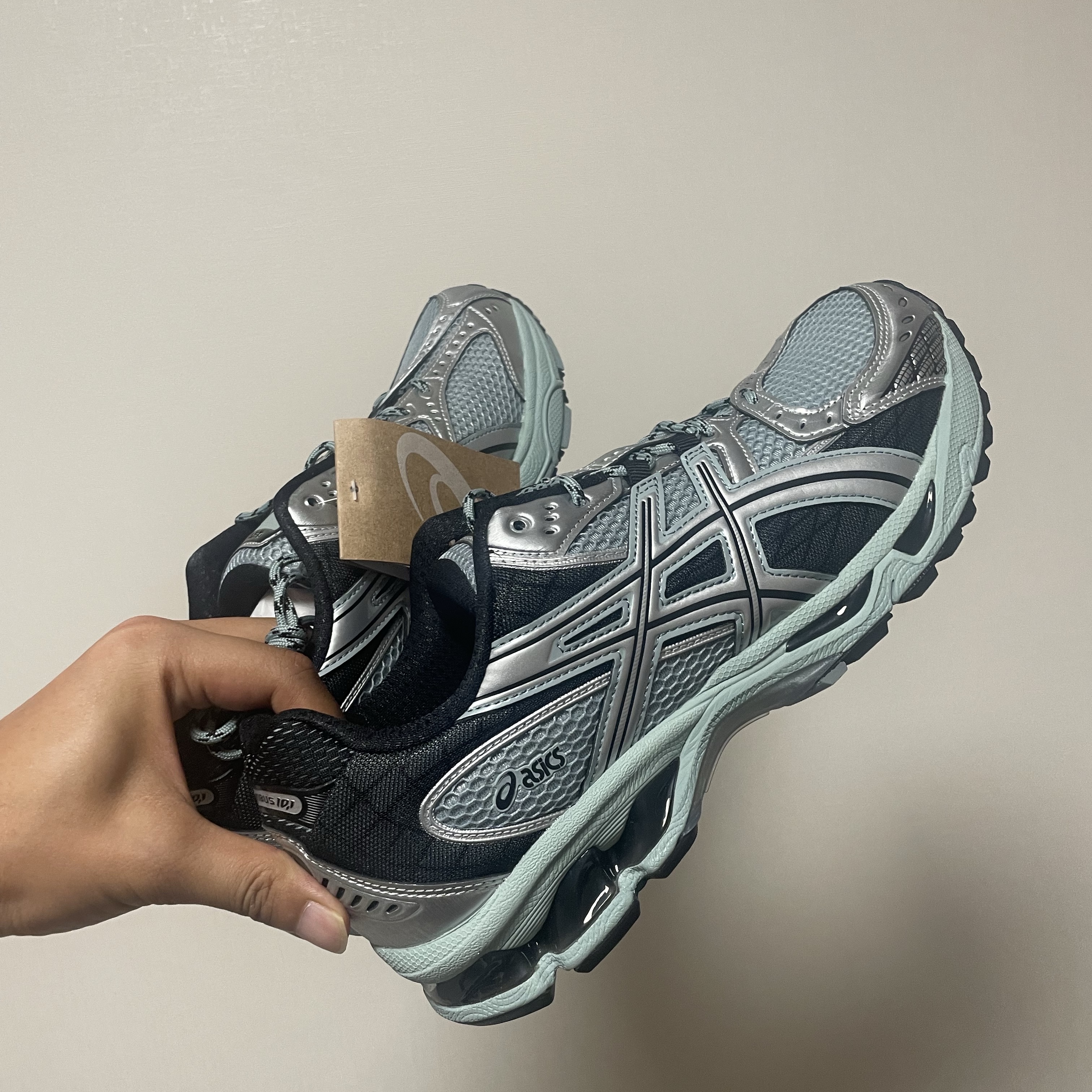 Asics Gel-Nimbus 10.1 Ocean Haze Pure Silver 착용 스타일 - 3