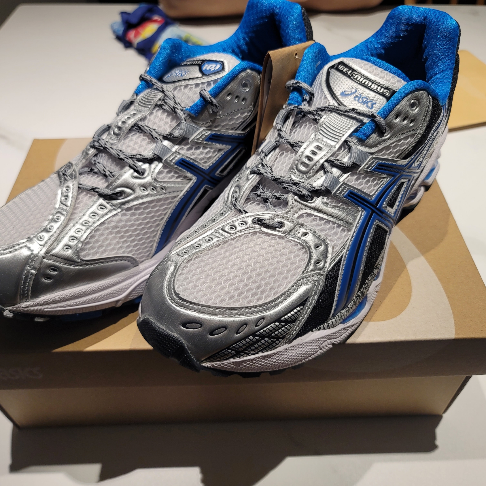 Asics Gel-Nimbus 10.1 White Directoire Blue 착용 스타일 - 2
