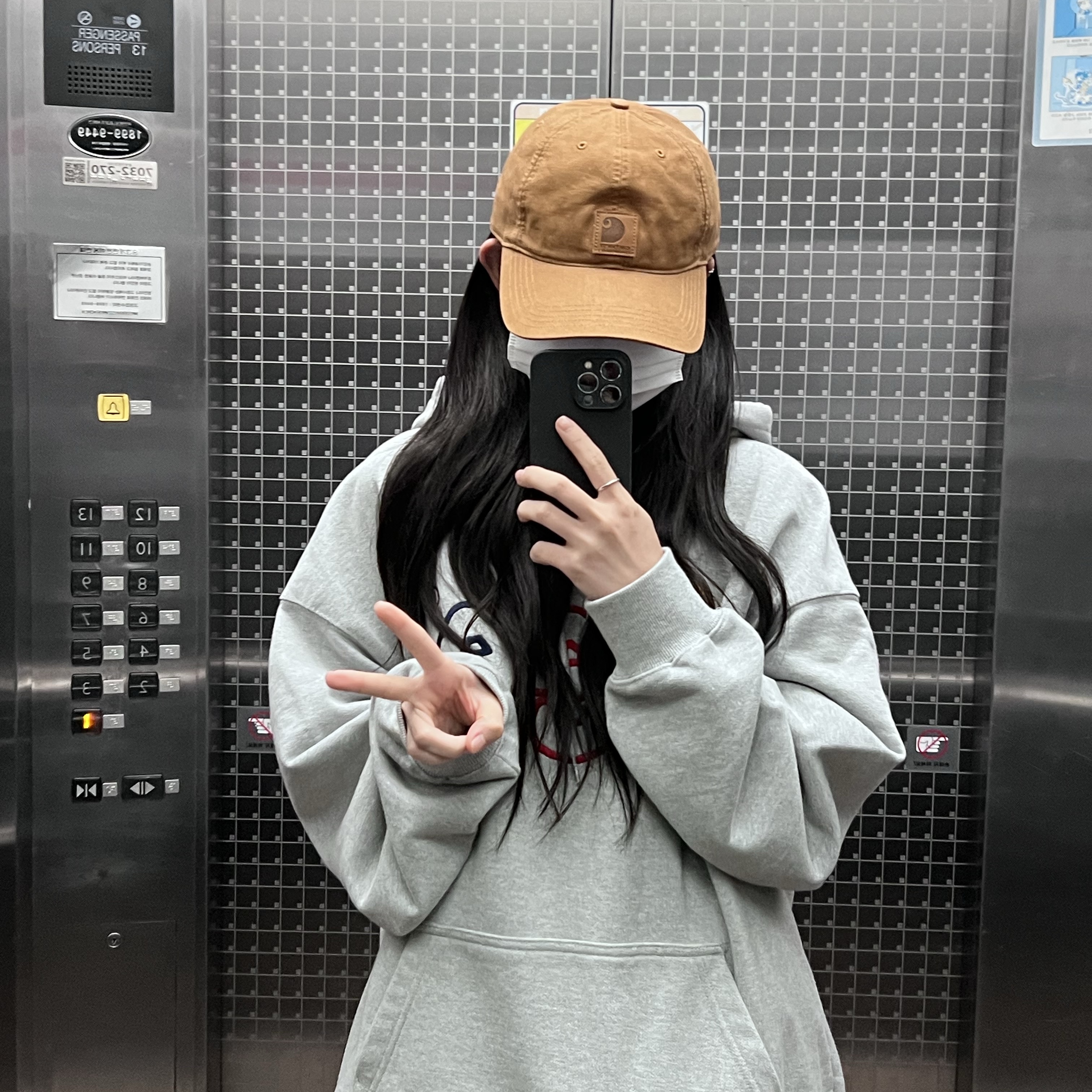 Carhartt Canvas Cap Carhartt Brown 착용 스타일 - 2