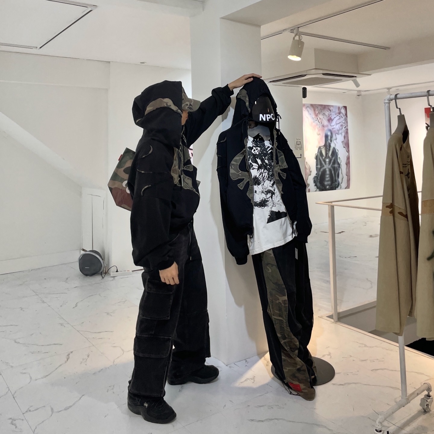 Nike x Stussy Air Penny II Black, IATF x Skoot Grow Op Hood Zip Up Black 착용 스타일 - 1