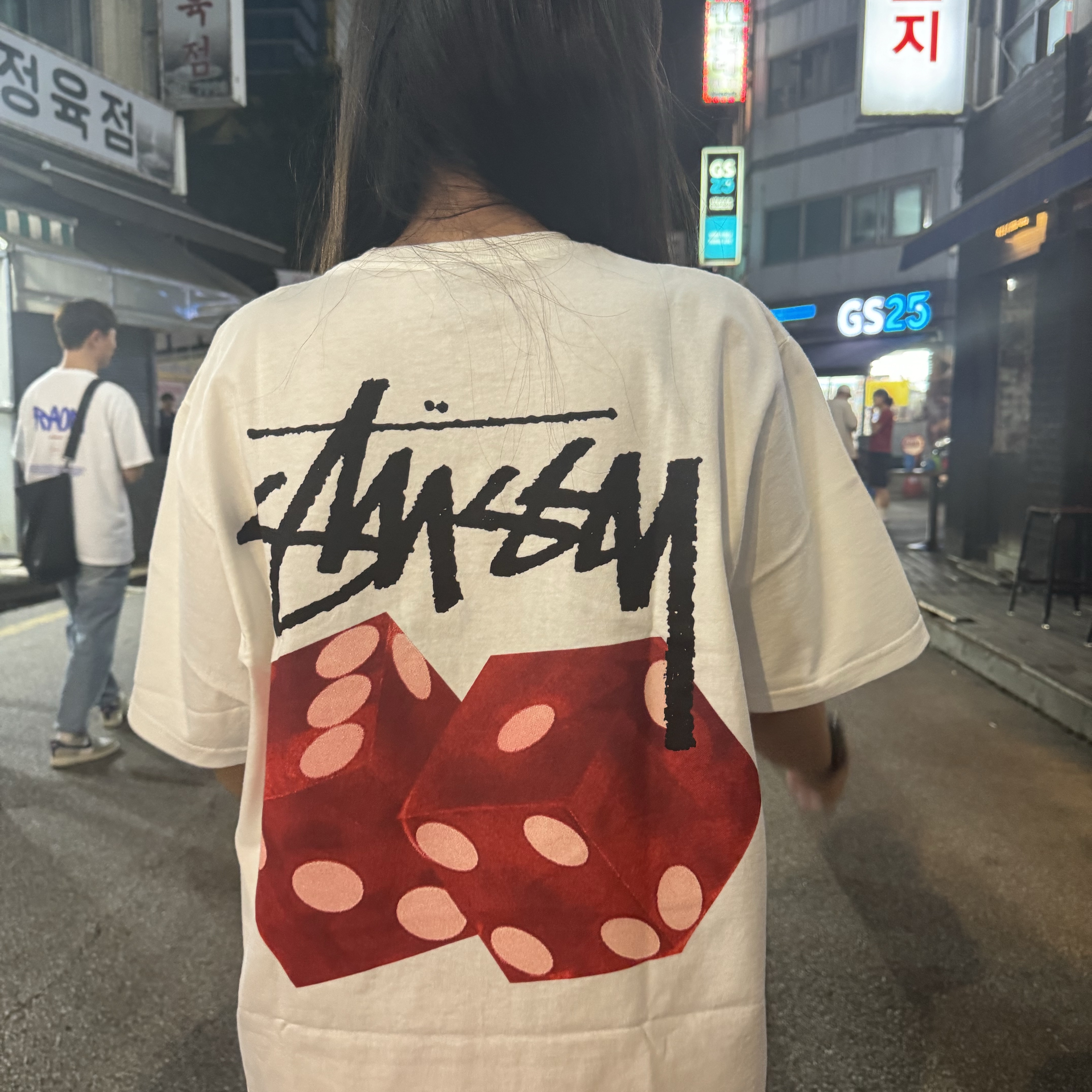 Stussy Diced Out T-Shirt White 착용 스타일