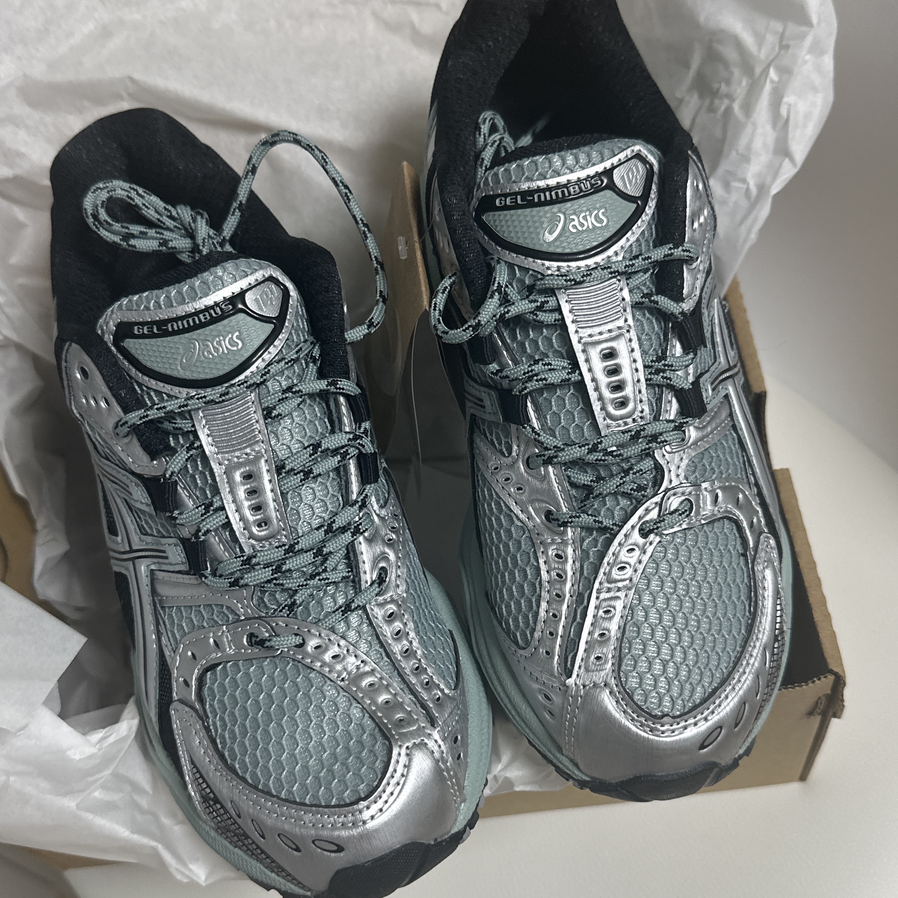 Asics Gel-Nimbus 10.1 Ocean Haze Pure Silver 착용 스타일