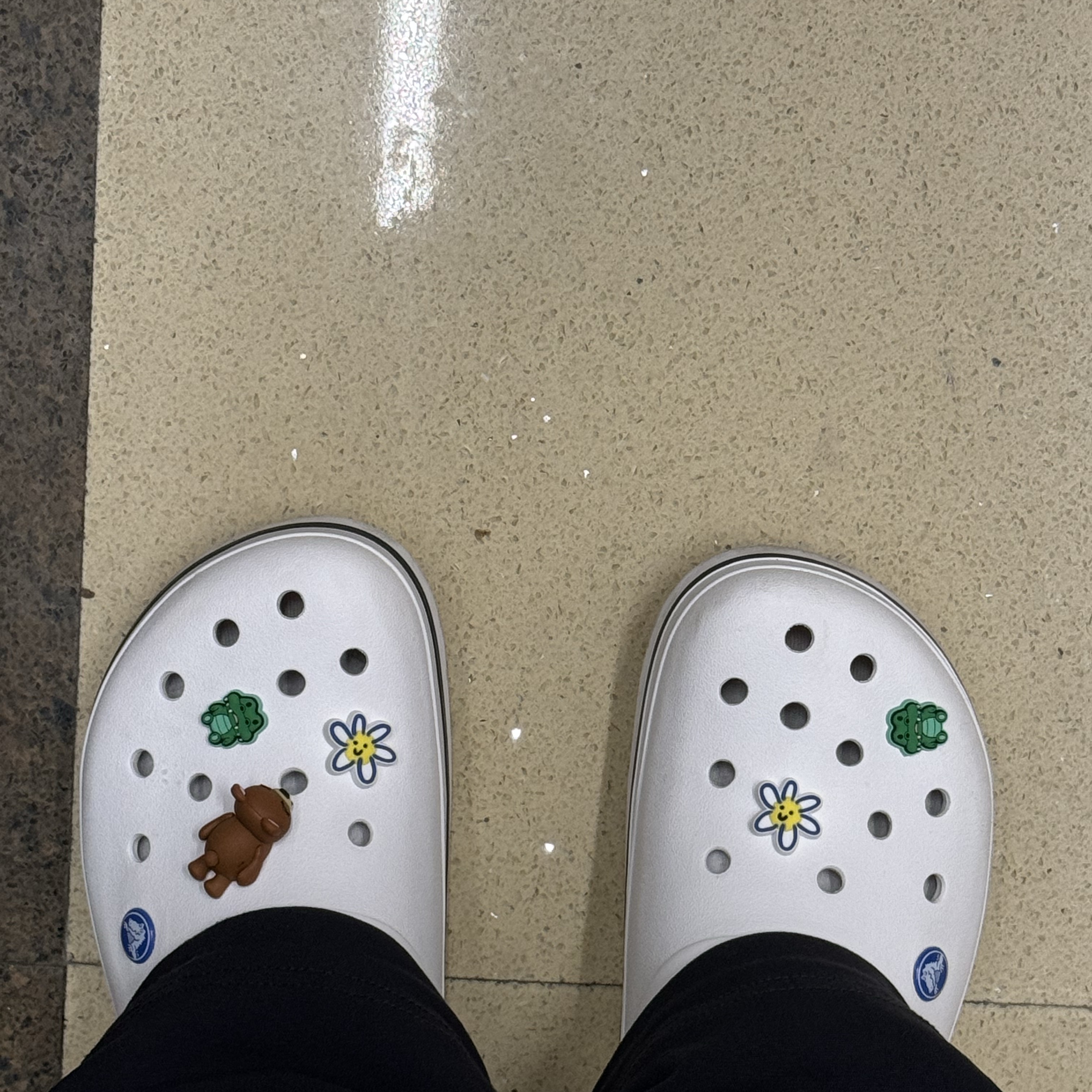 Crocs Crocband Clog White 착용 스타일