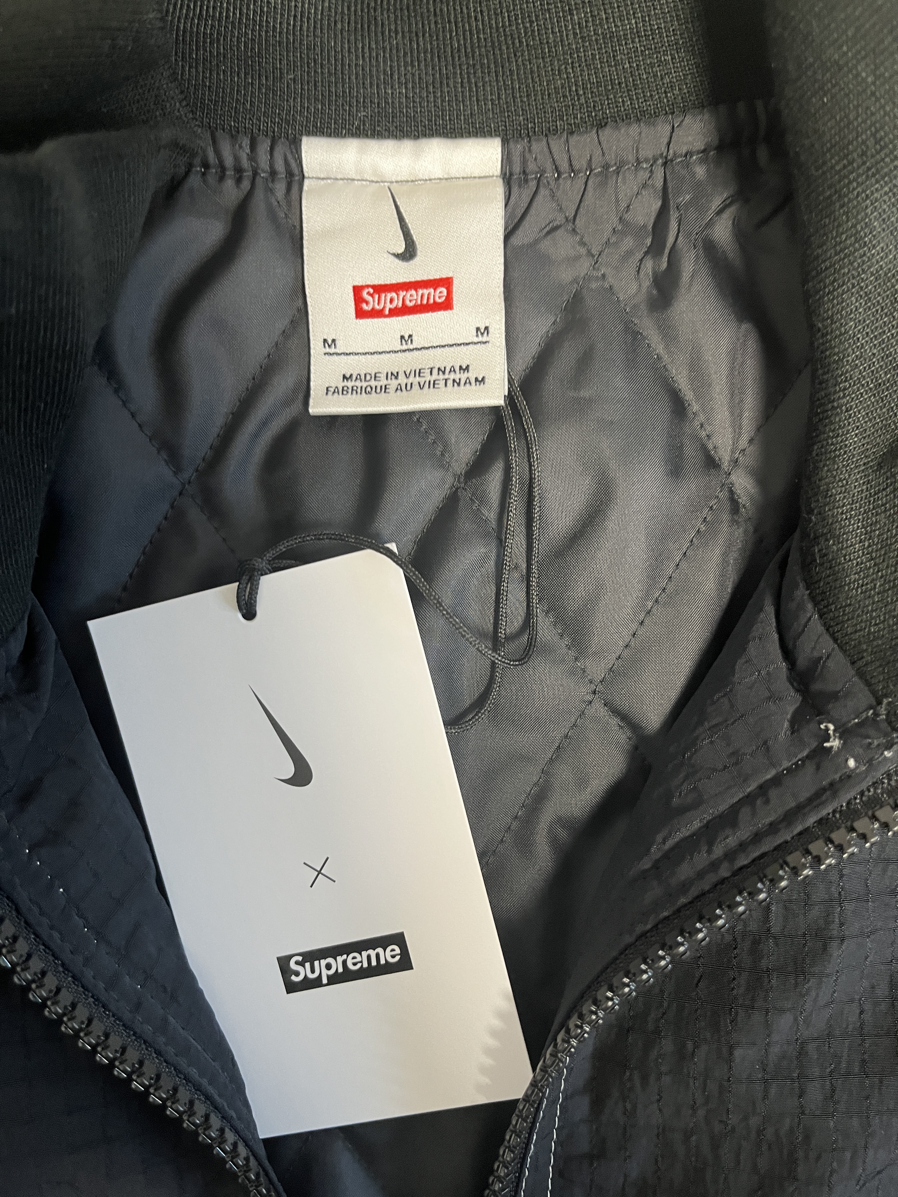 Supreme x Nike Ripstop Pullover Black - 24SS 착용 스타일 - 2
