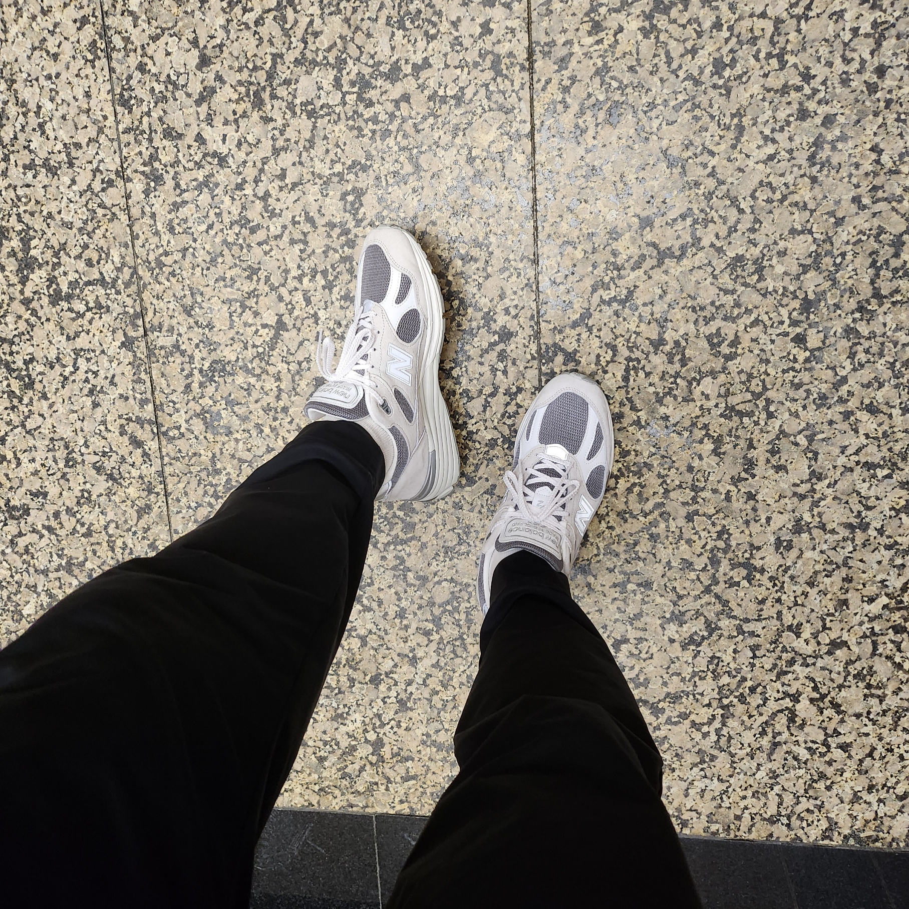 New Balance 991v2 Made in UK Nimbus Cloud Cool Grey - D Standard 착용 스타일