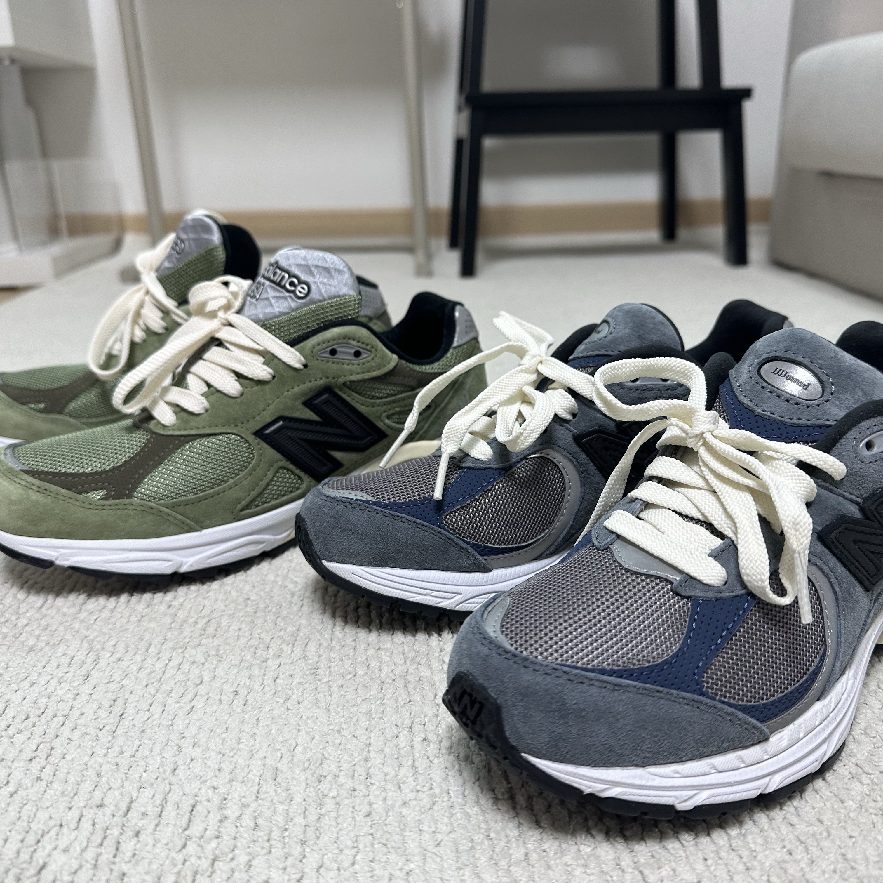 New Balance x JJJJound 990v3 Olive, New Balance x JJJJound 2002R Storm Blue 착용 스타일 - 1