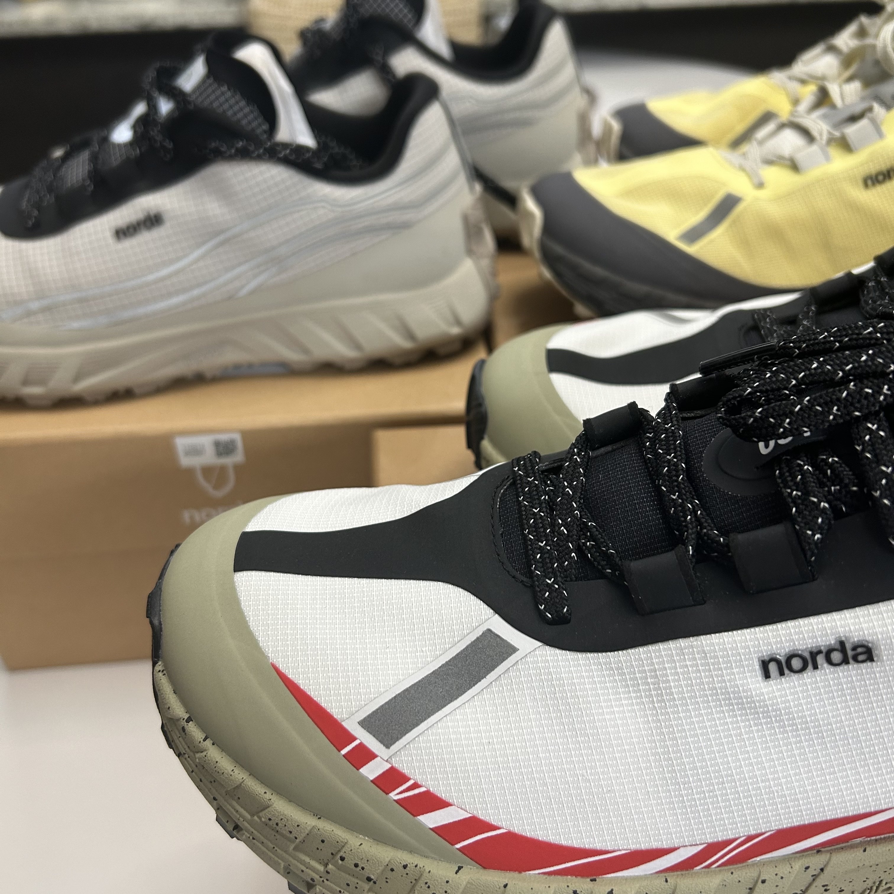 Norda x Ray Zahab 001 Magma, Norda 001/A Cinder 착용 스타일 - 2