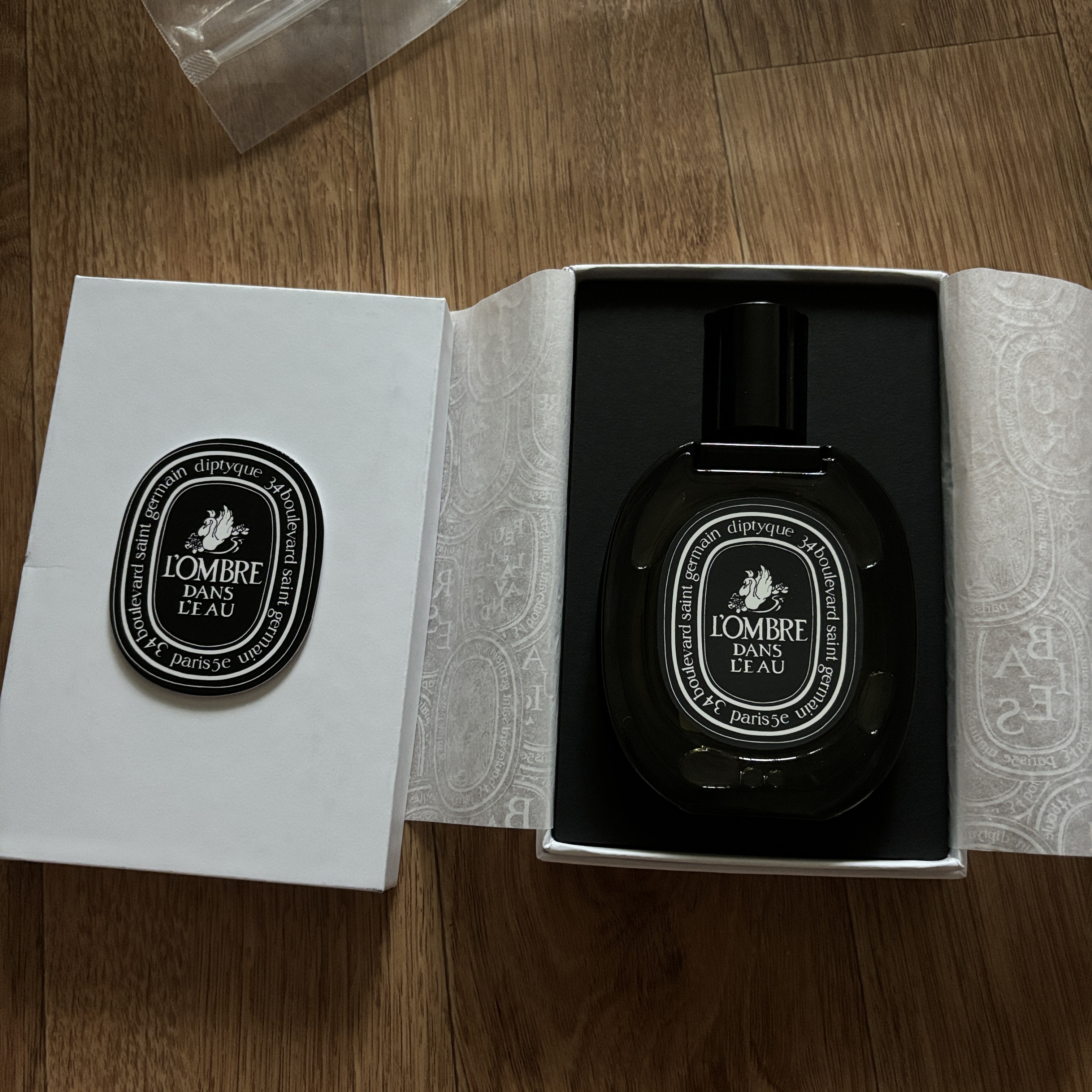 Diptyque L'ombre Dans L'eau Eau De Parfum 75ml 착용 스타일