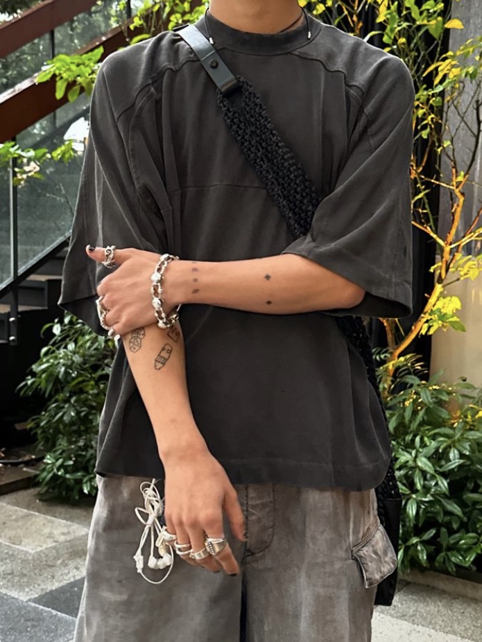 Entire Studios Heavy Pocket Tee Rhino, Entire Studios Heavy Pocket Tee Brunette 착용 스타일 - 4