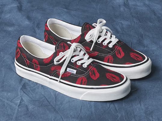 Vans Era 95 DX Anaheim Factory Black Hotlips 착용 스타일