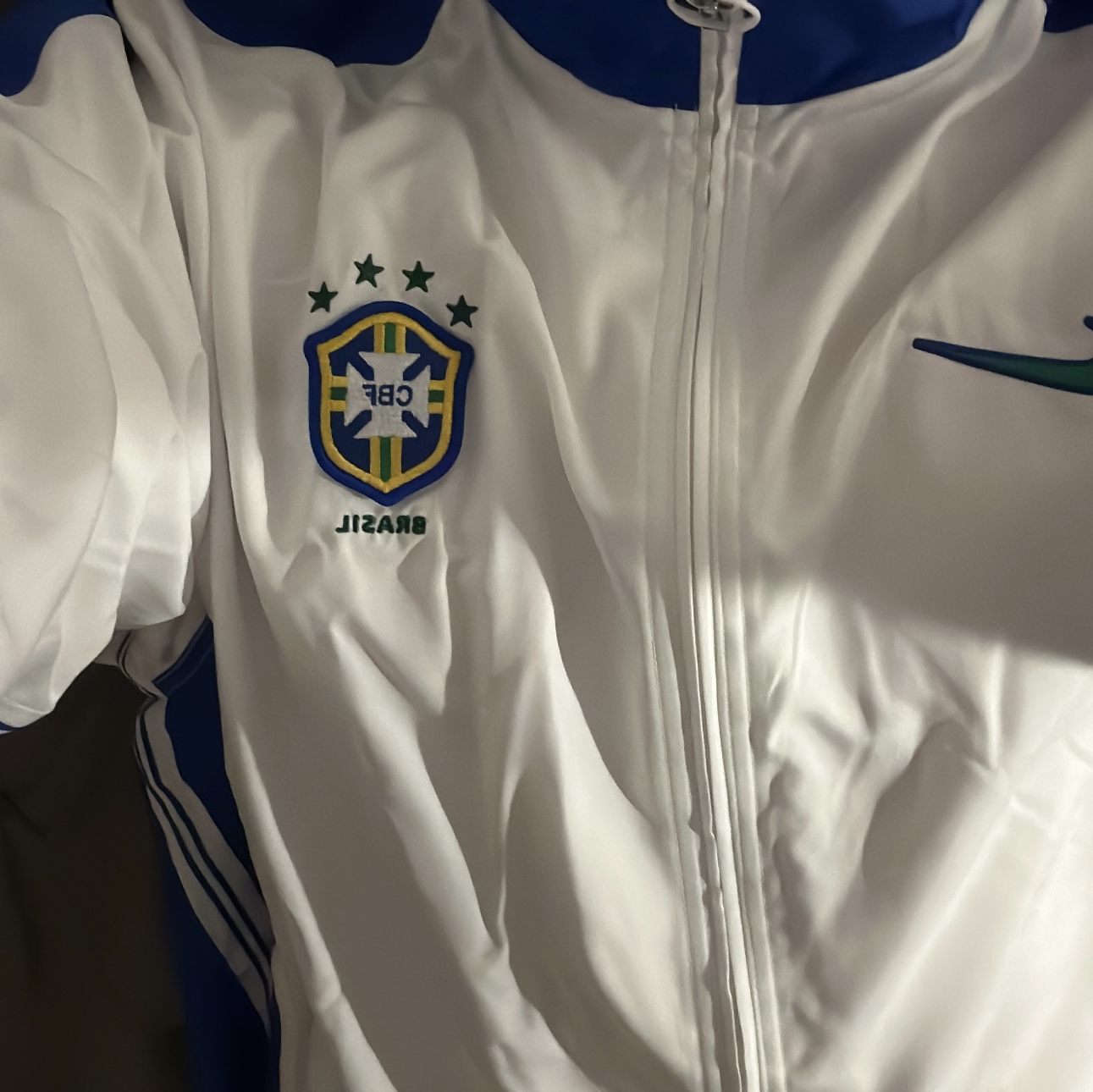Nike Brazil 1998 Reissue Soccer Replica Track Jacket White (FZ6681-100) 착용 스타일