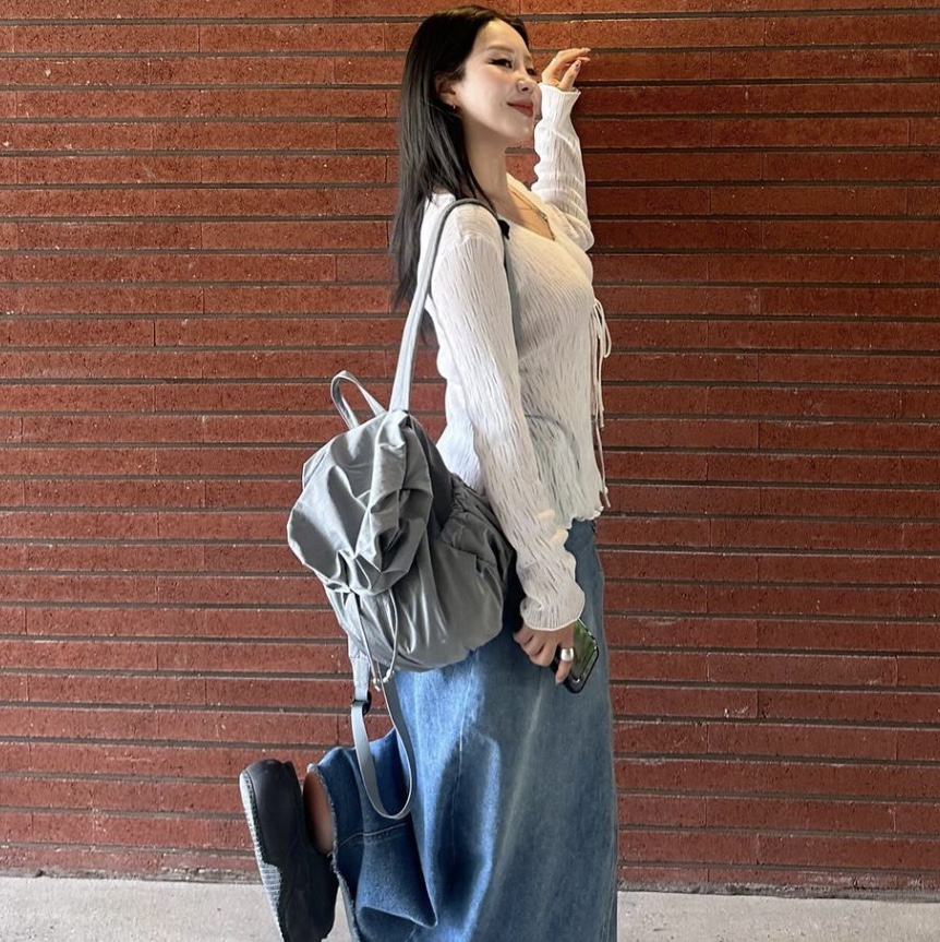 ACOC Blooming Backpack Gray, ACOC Blooming Backpack Ice Blue 착용 스타일