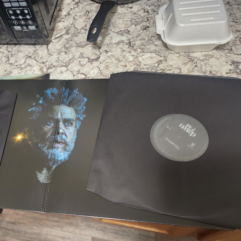 The Weeknd After Hours Album Collector 001 Red Splatter (2LP) 착용 스타일 - 4