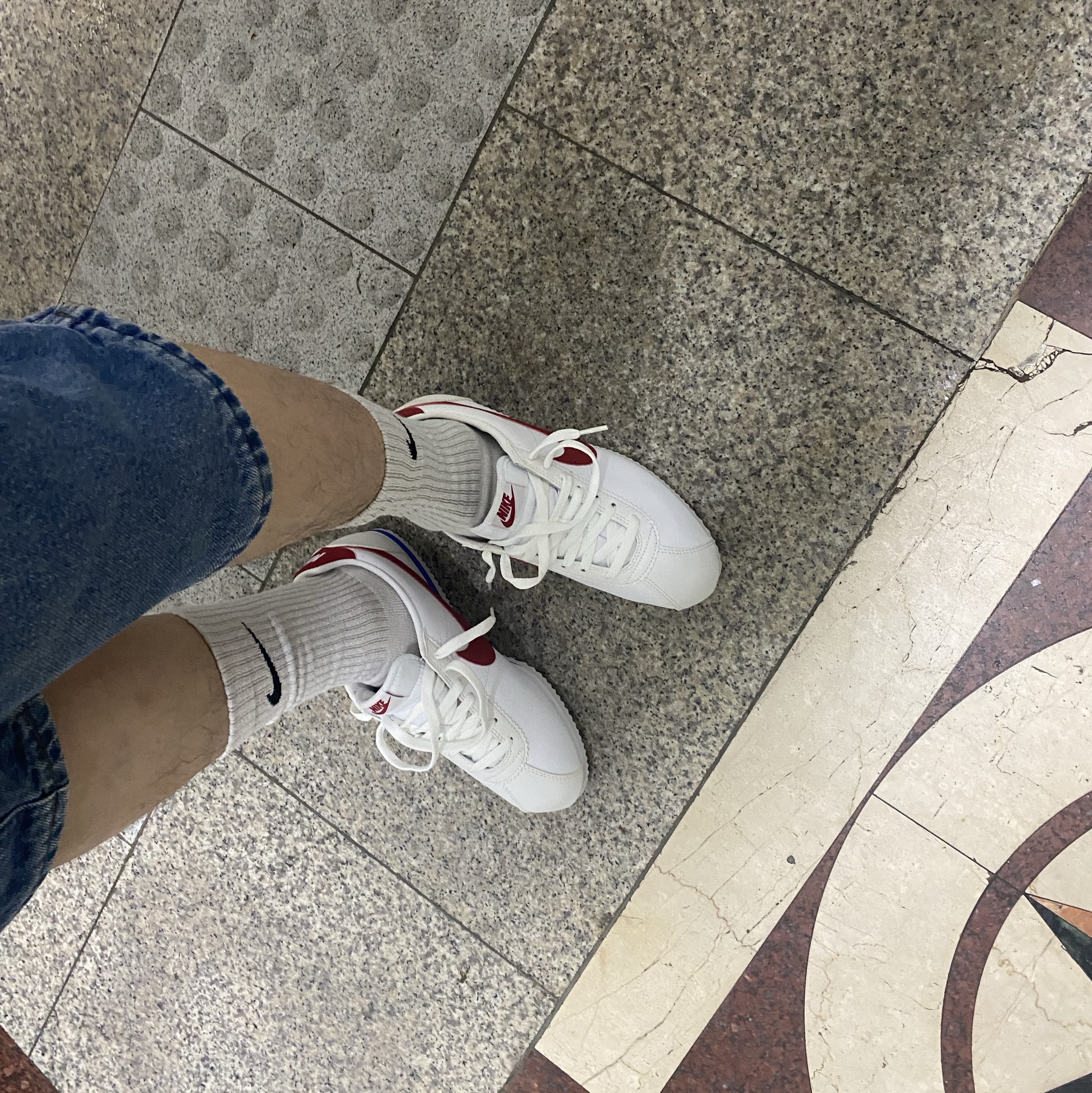 Nike Cortez Varsity Red White & Blue 착용 스타일 - 3