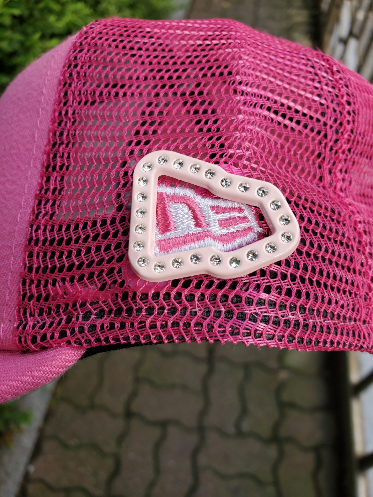Supreme Box Logo Mesh Back New Era Pink - 22SS, Nike Air Force 1 '07 LV8 EMB White Malachite 착용 스타일 - 2