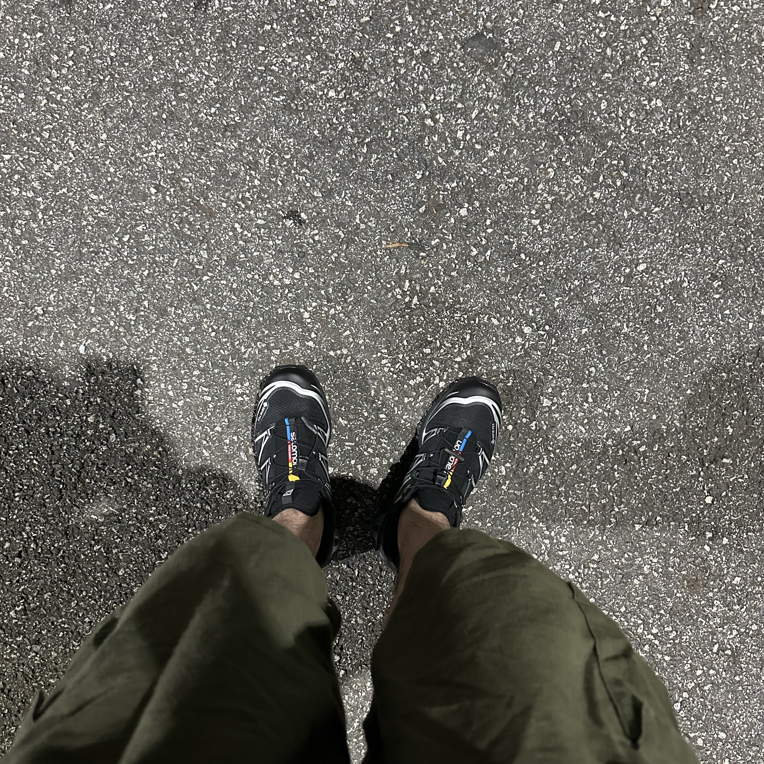 Salomon XT-6 GTX Black Silver 착용 스타일